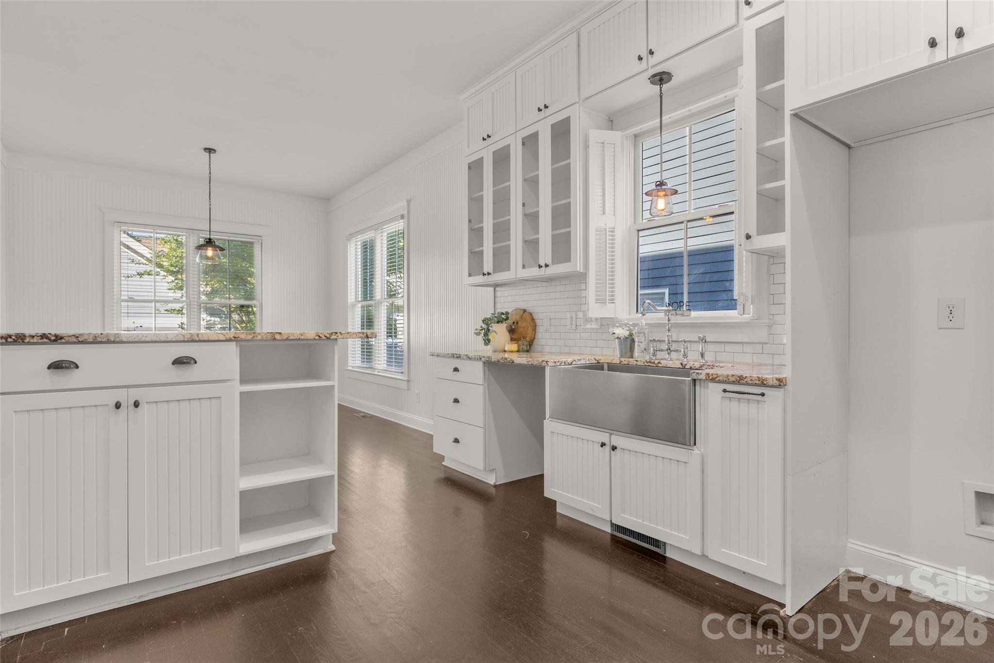 613 Bracket Street 522 Property Photo 7