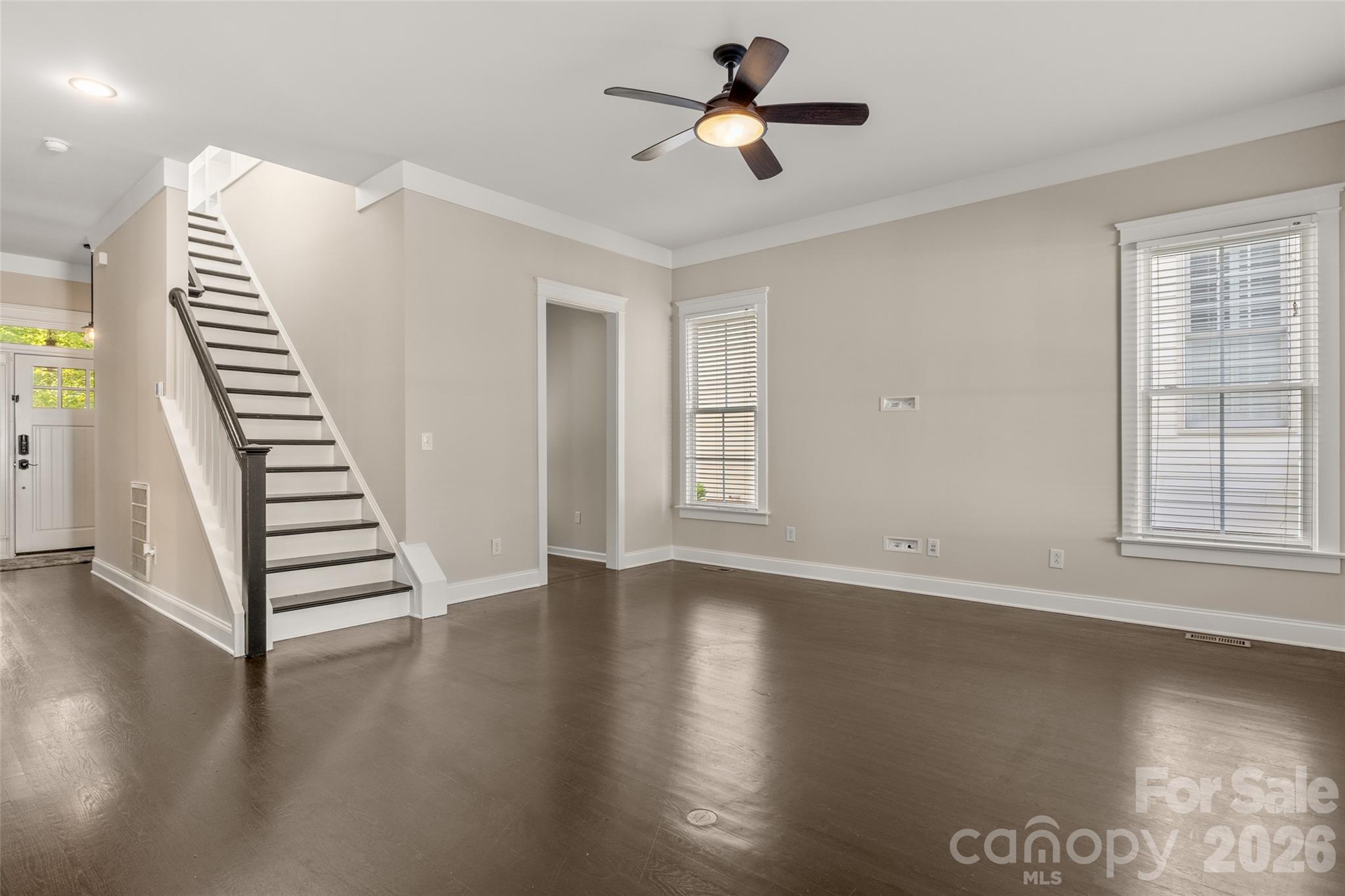 613 Bracket Street 522 Property Photo 14