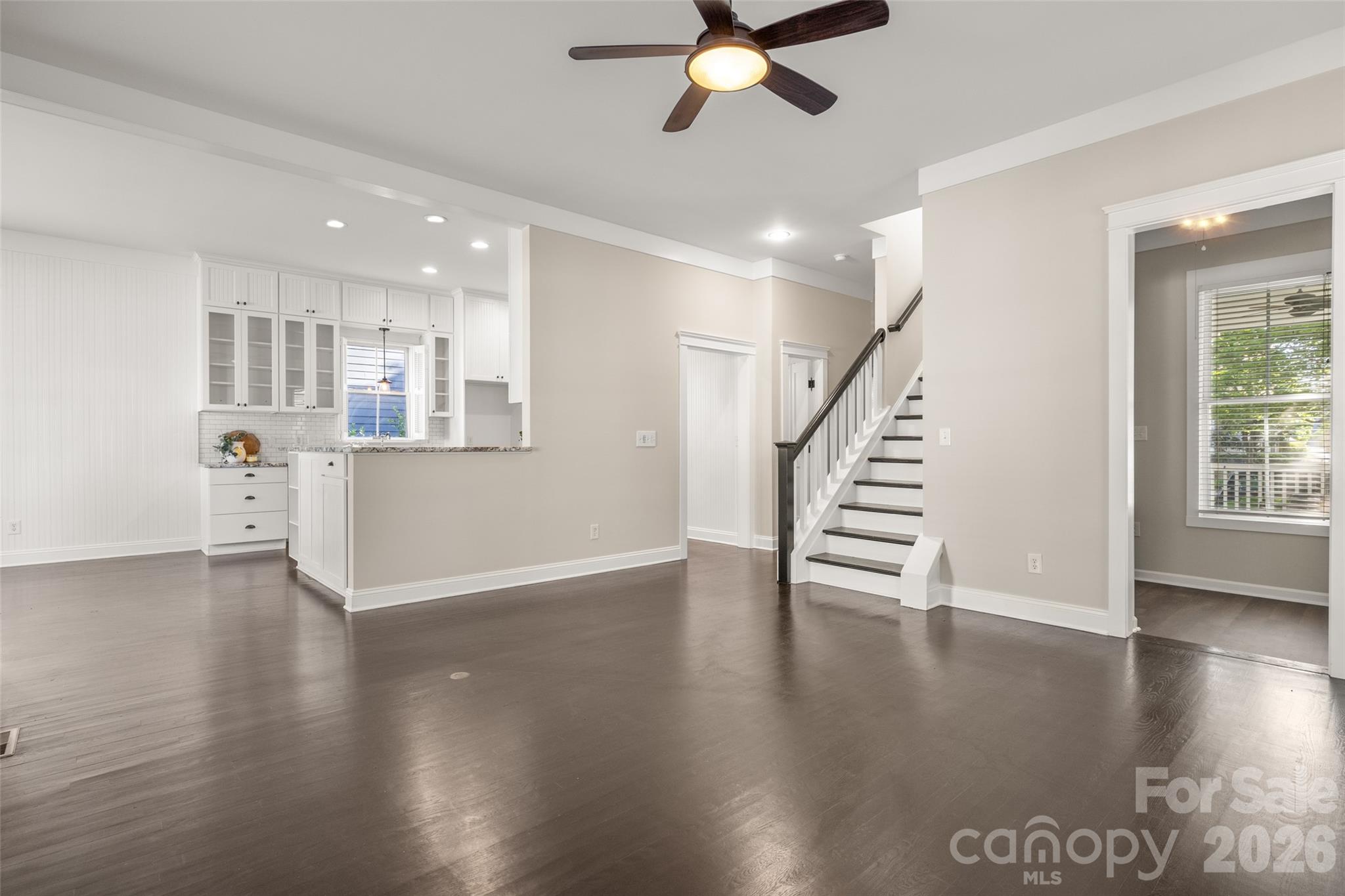 613 Bracket Street 522 Property Photo 15
