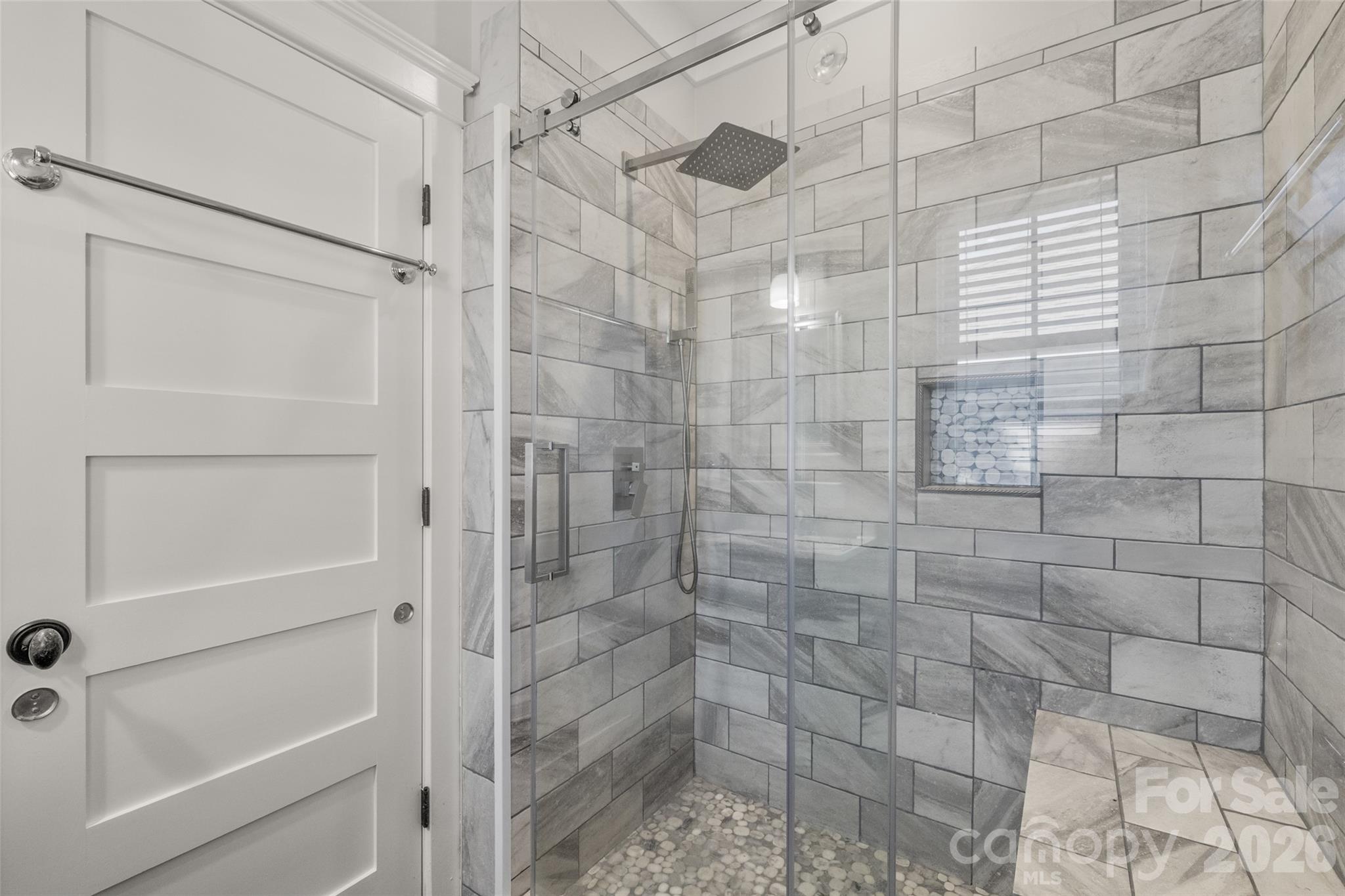 613 Bracket Street 522 Property Photo 23