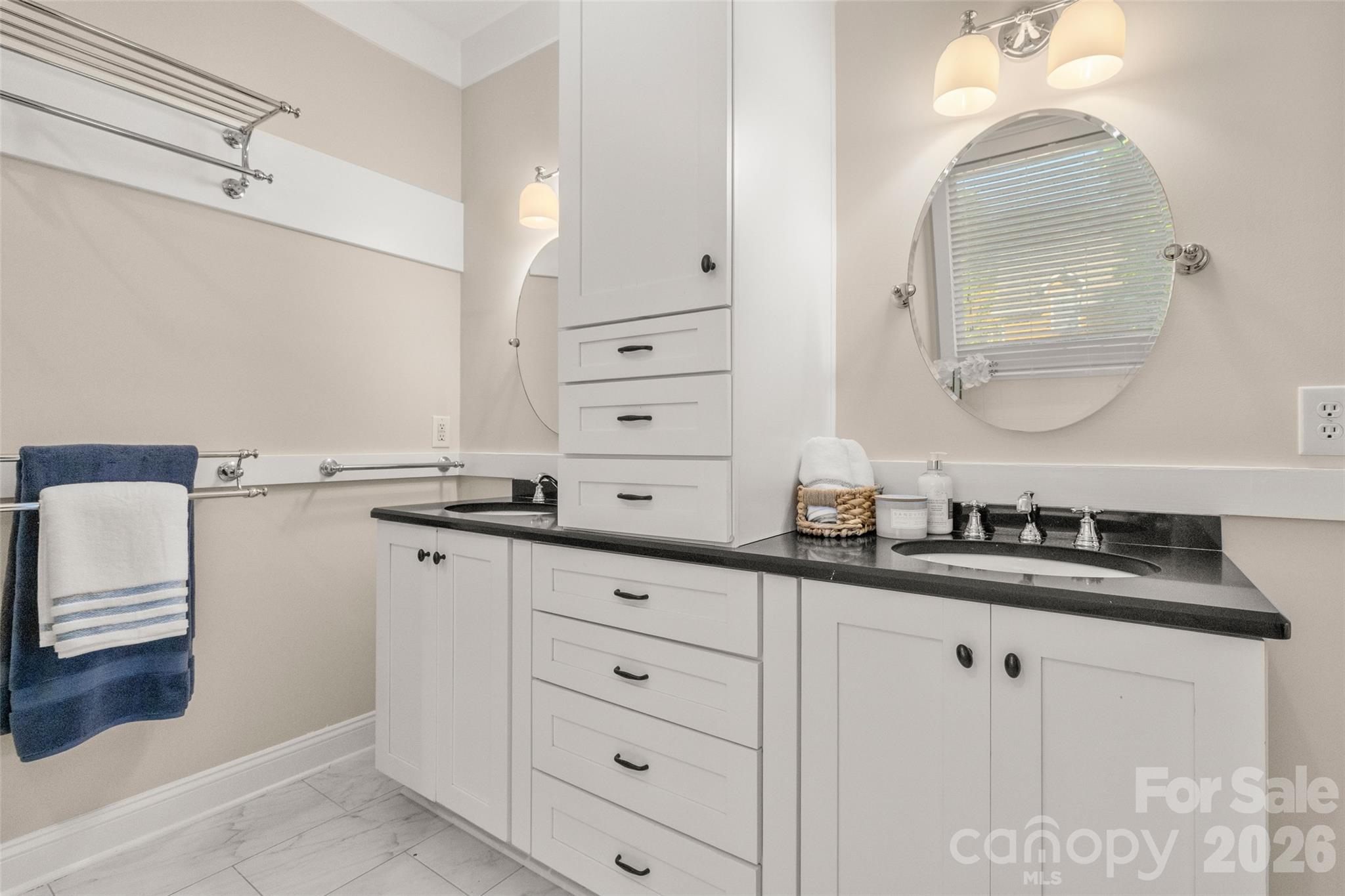 613 Bracket Street 522 Property Photo 28