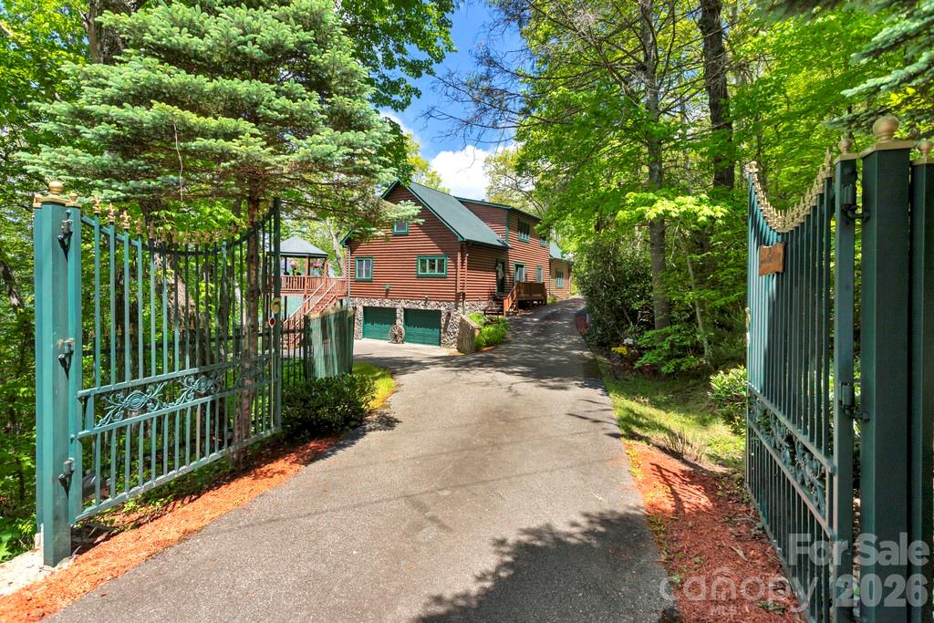 35 Falcon Crest Loop Property Photo 2