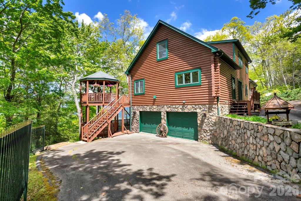 35 Falcon Crest Loop Property Photo 3