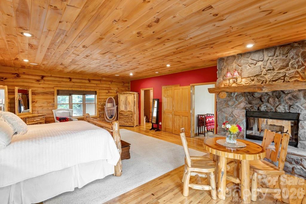 35 Falcon Crest Loop Property Photo 16