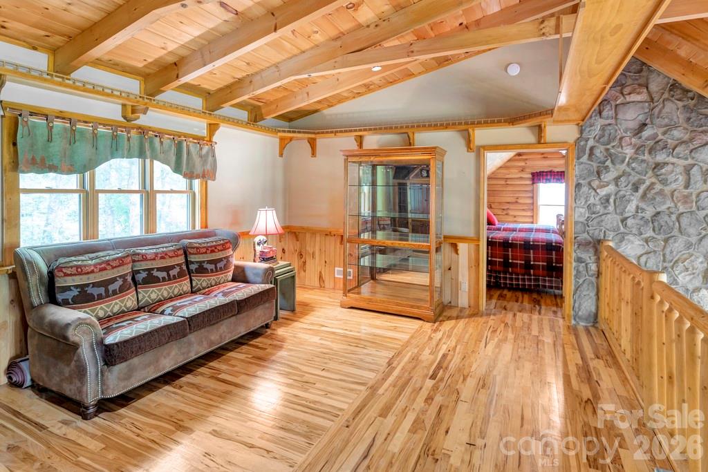 35 Falcon Crest Loop Property Photo 23