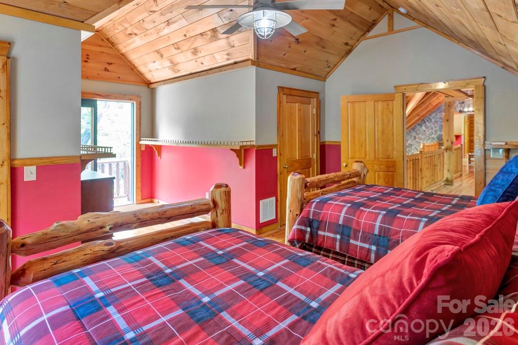 35 Falcon Crest Loop Property Photo 24