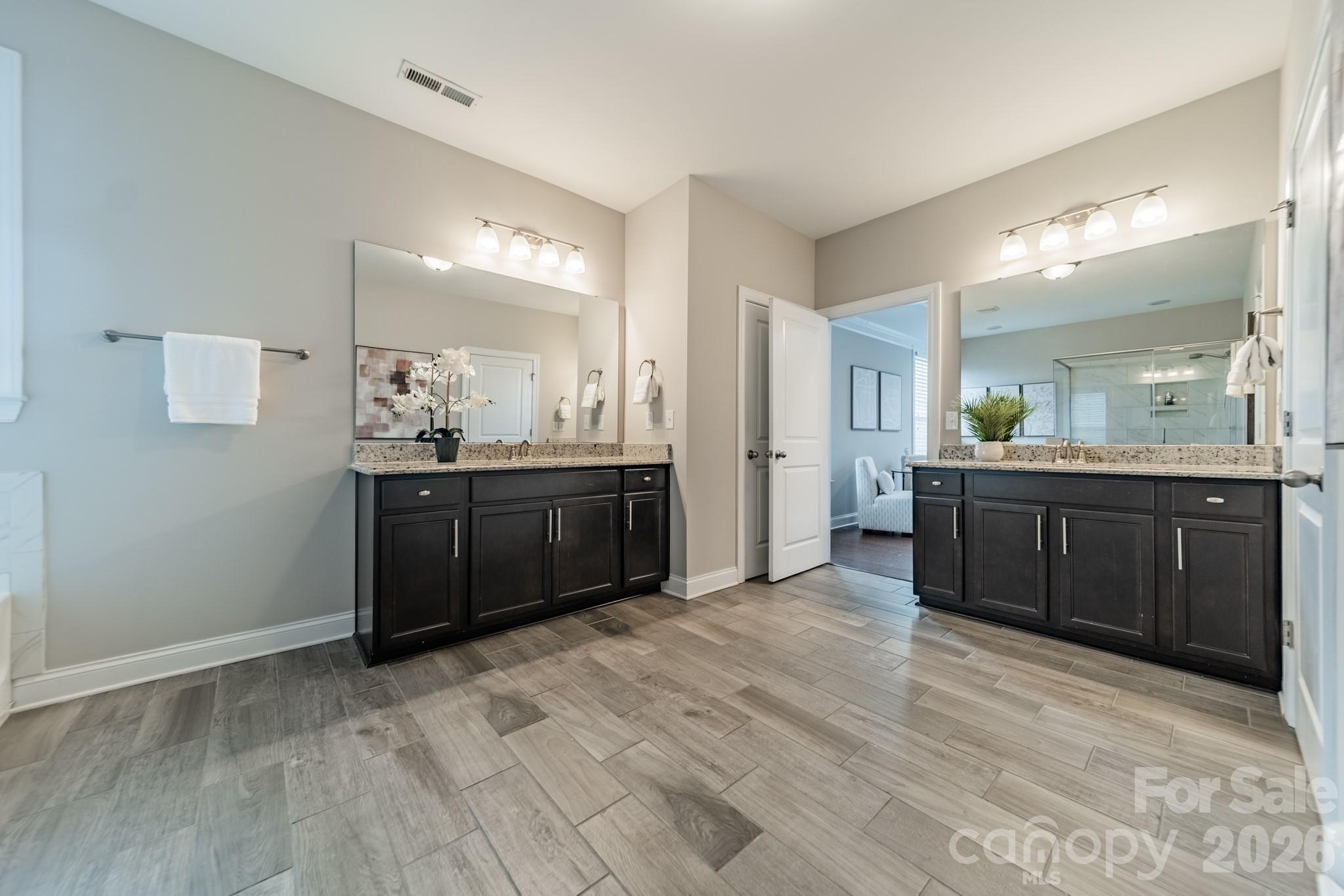 208 Canoe Pole Lane Property Photo 22