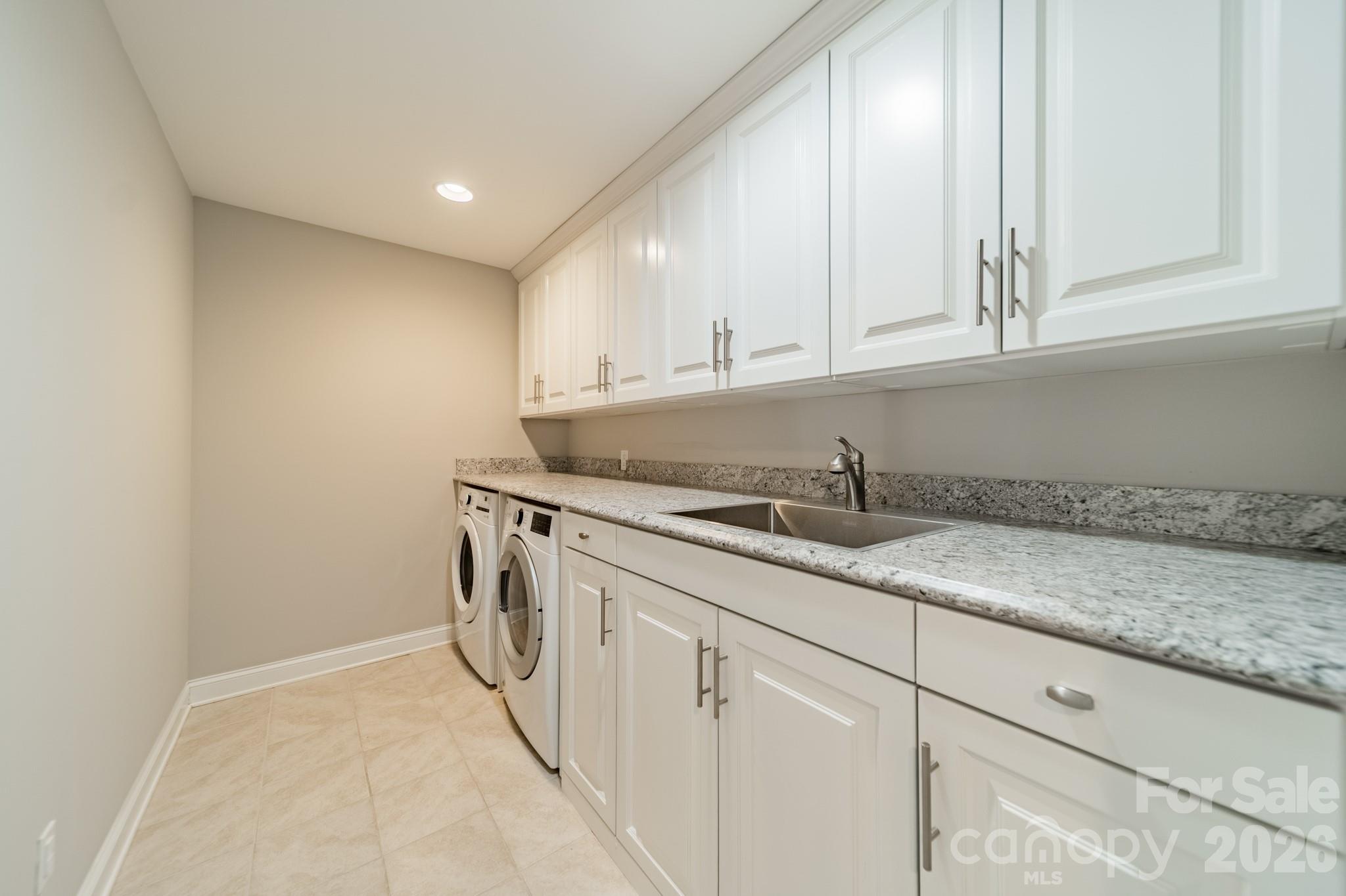 208 Canoe Pole Lane Property Photo 32