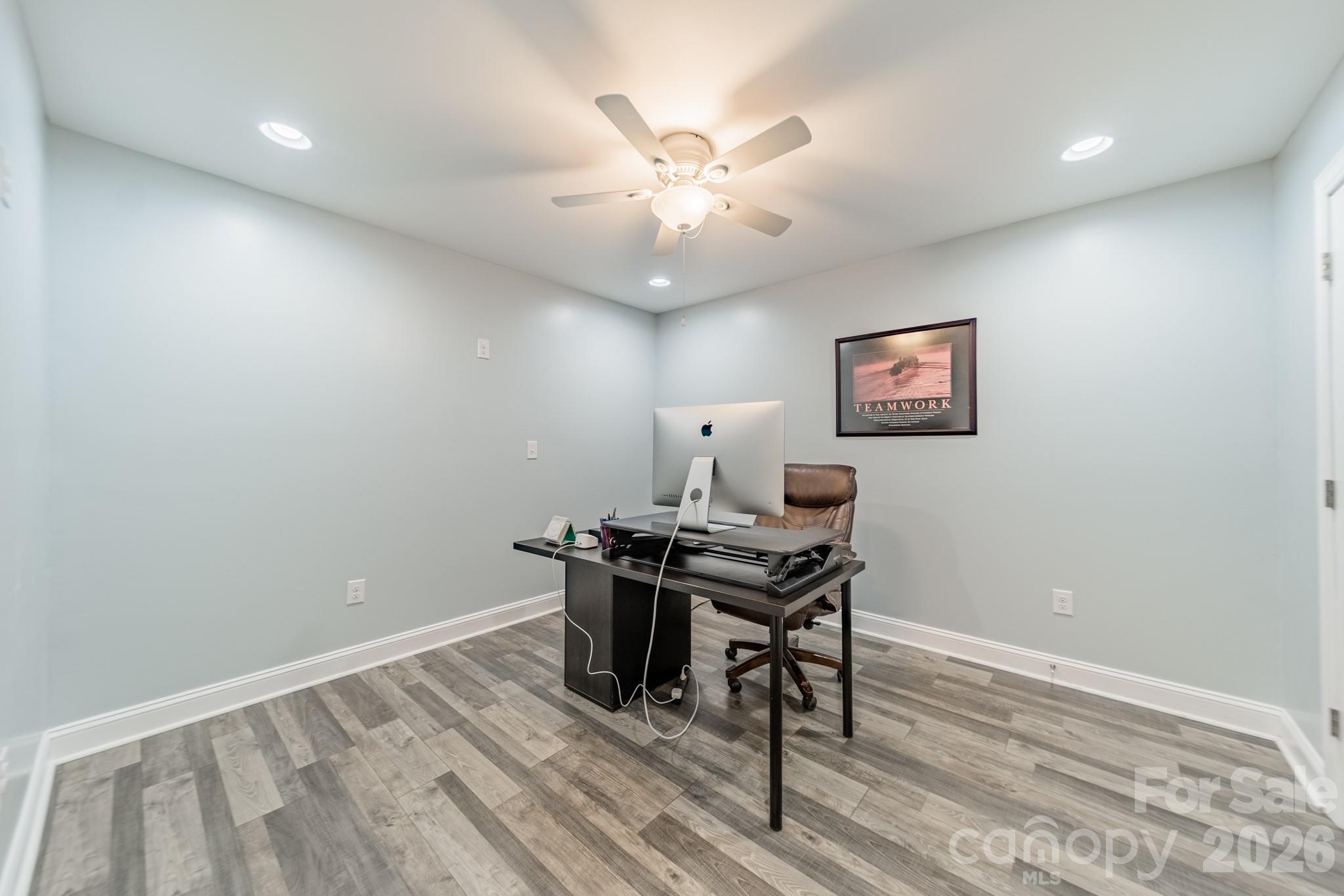 208 Canoe Pole Lane Property Photo 37