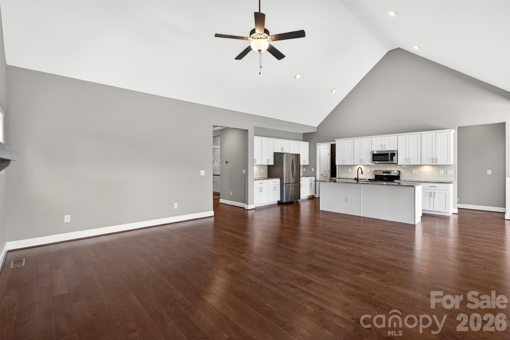 415 S Pendernale Drive Property Photo 11
