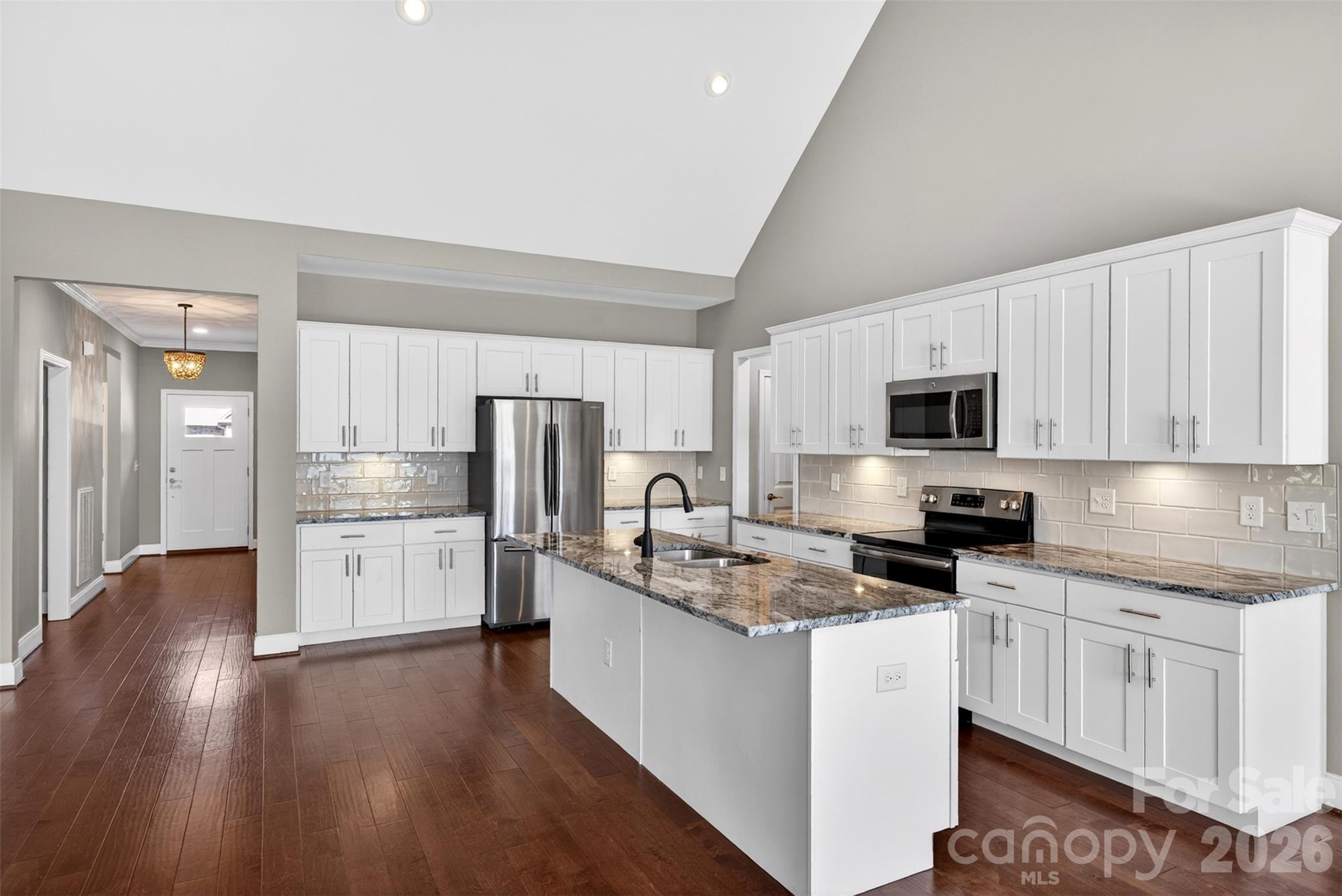 415 S Pendernale Drive Property Photo 13