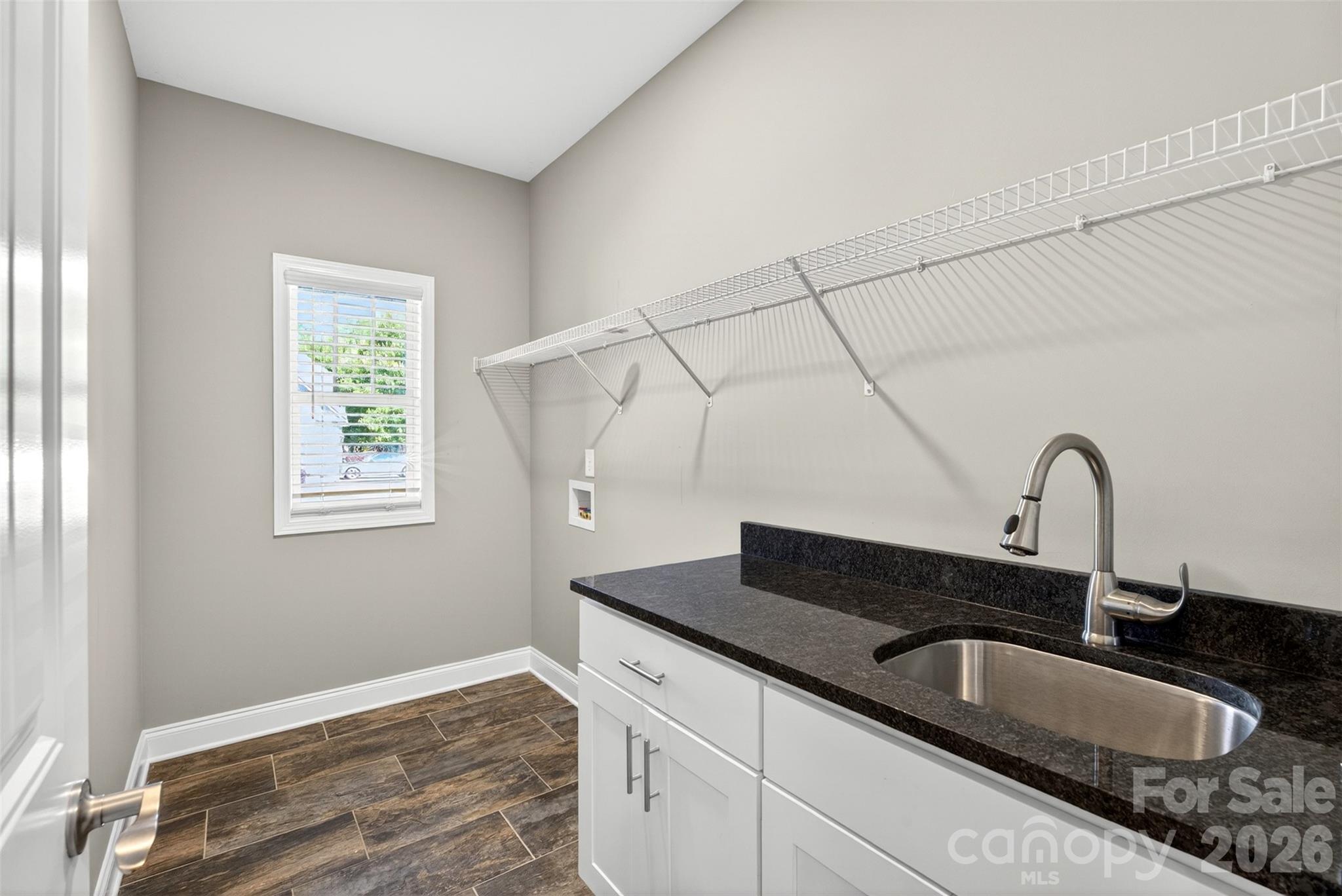 415 S Pendernale Drive Property Photo 19
