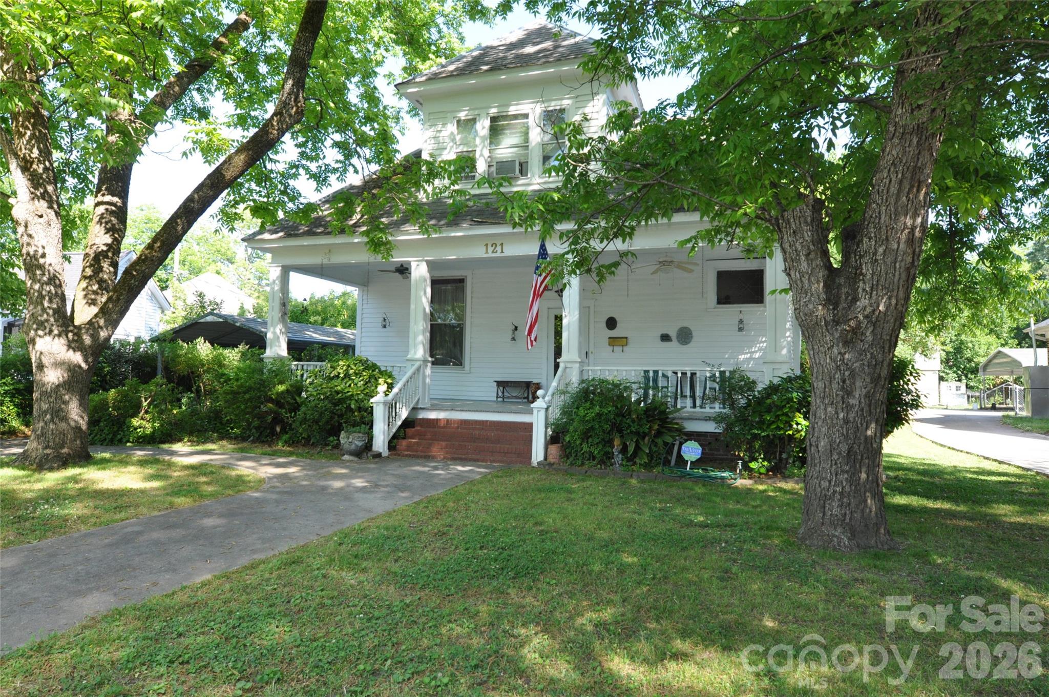 121 Hemphill Avenue Property Photo 1