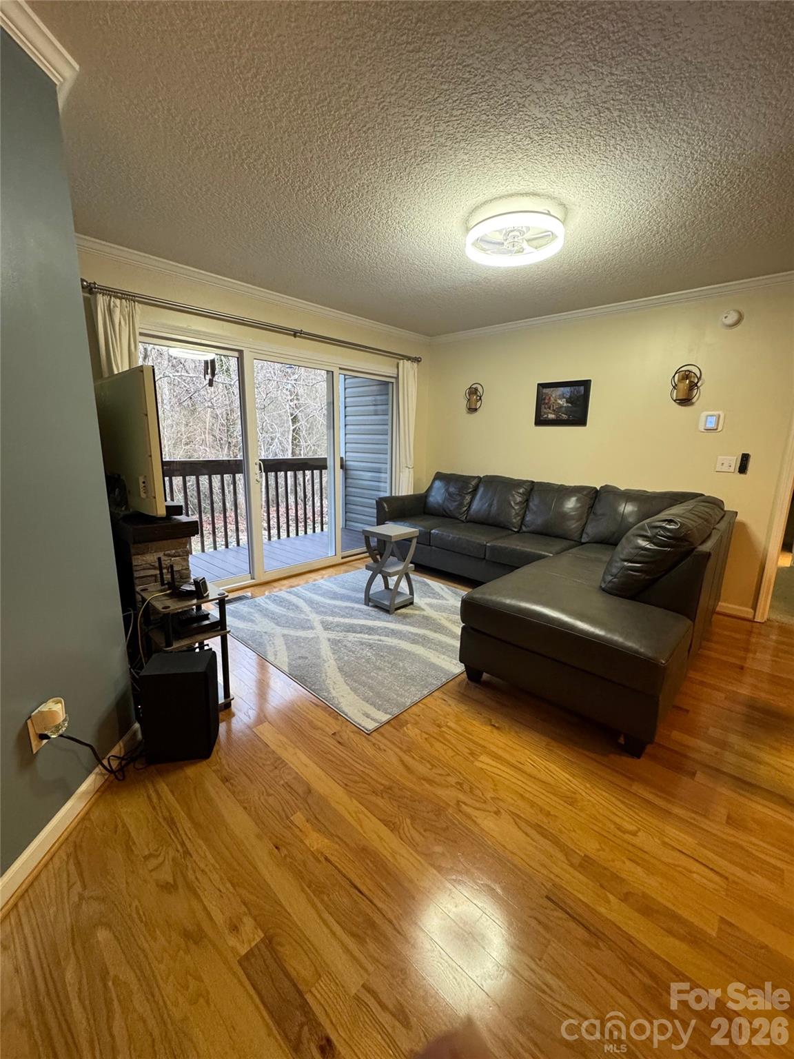 203 Waters Edge Drive 1297 Property Photo 4