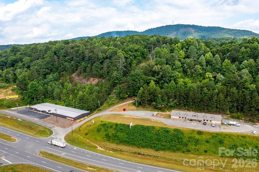 2201&2073 Andrews Road Property Photo 6