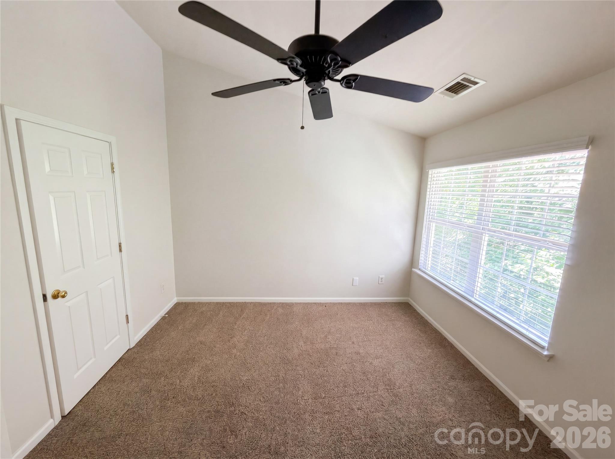 7395 Sun Dance Drive Property Photo 11