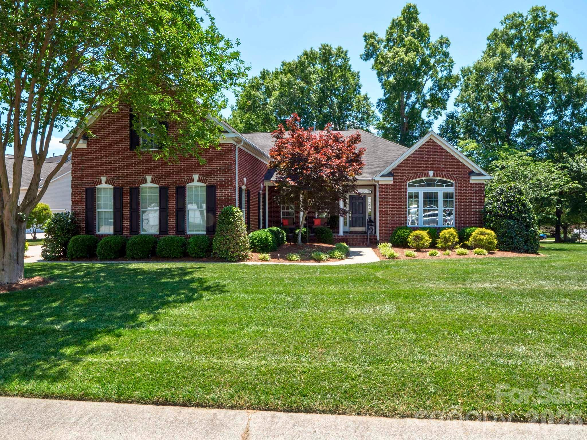 1000 Irish Moss Lane Property Photo 1