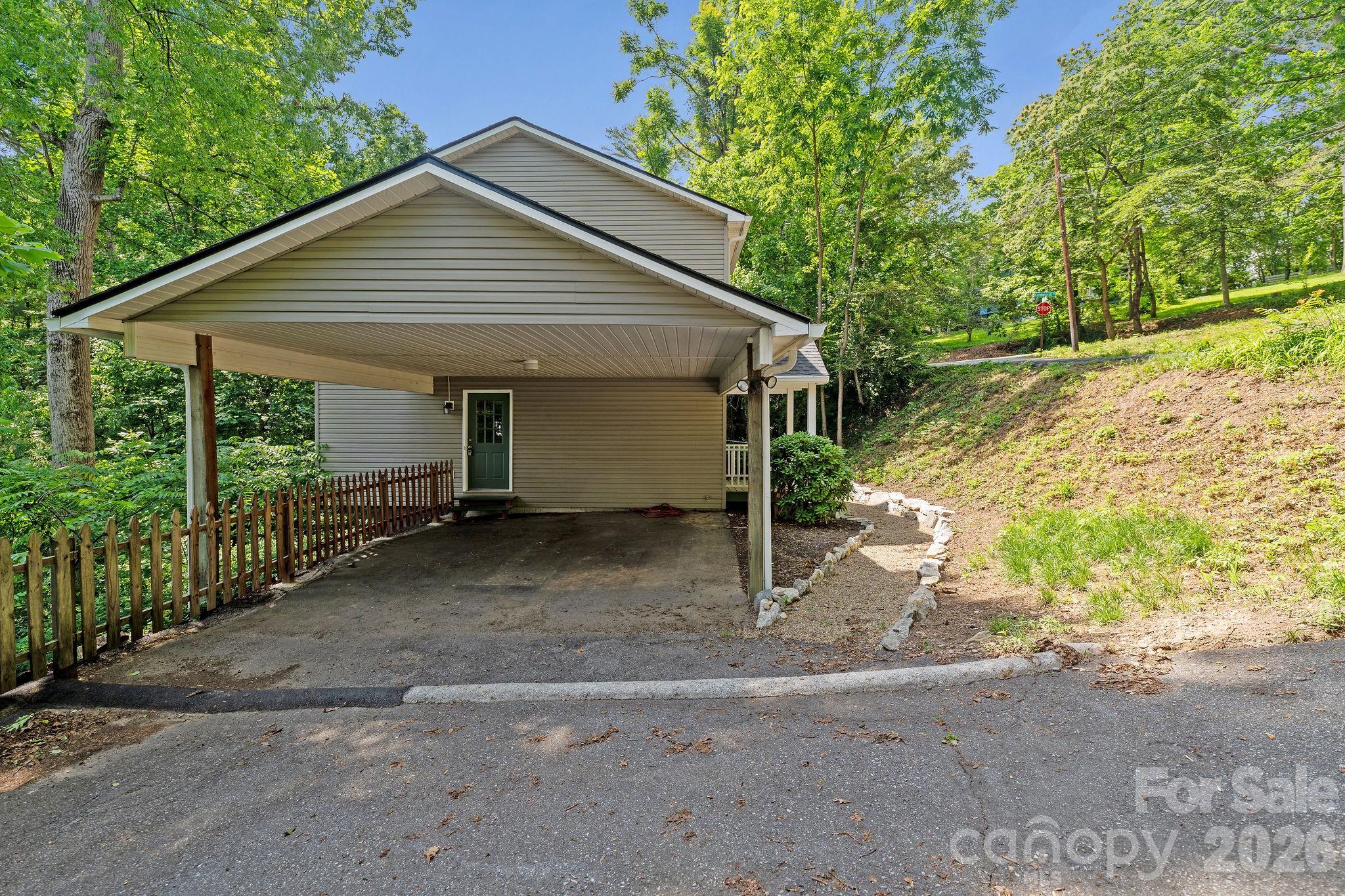1 Pickwick Road Property Photo 34