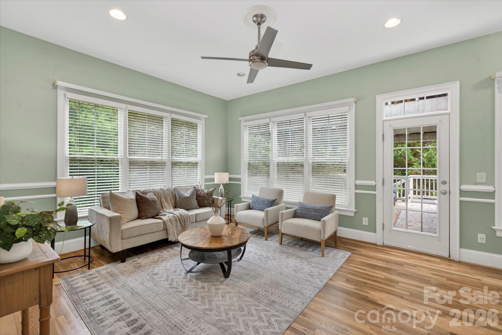 5752 Morris Hunt Drive Property Photo 16
