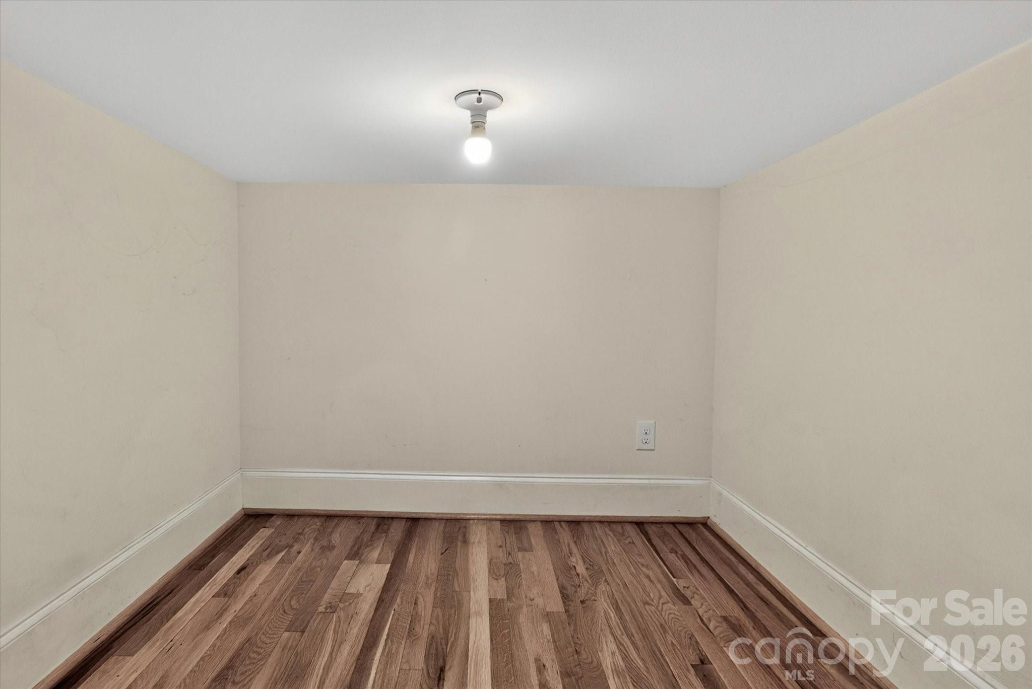 5752 Morris Hunt Drive Property Photo 24