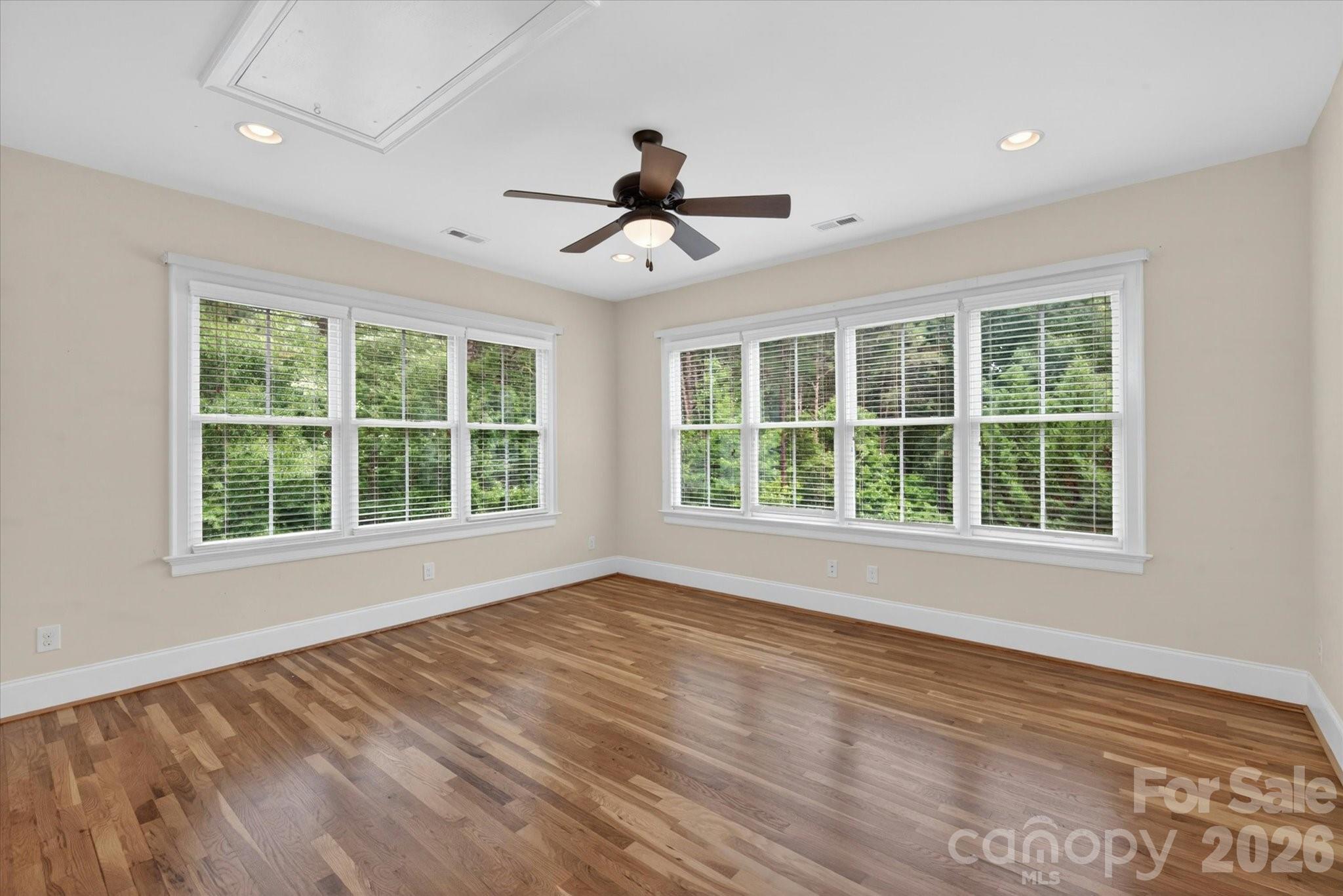 5752 Morris Hunt Drive Property Photo 25