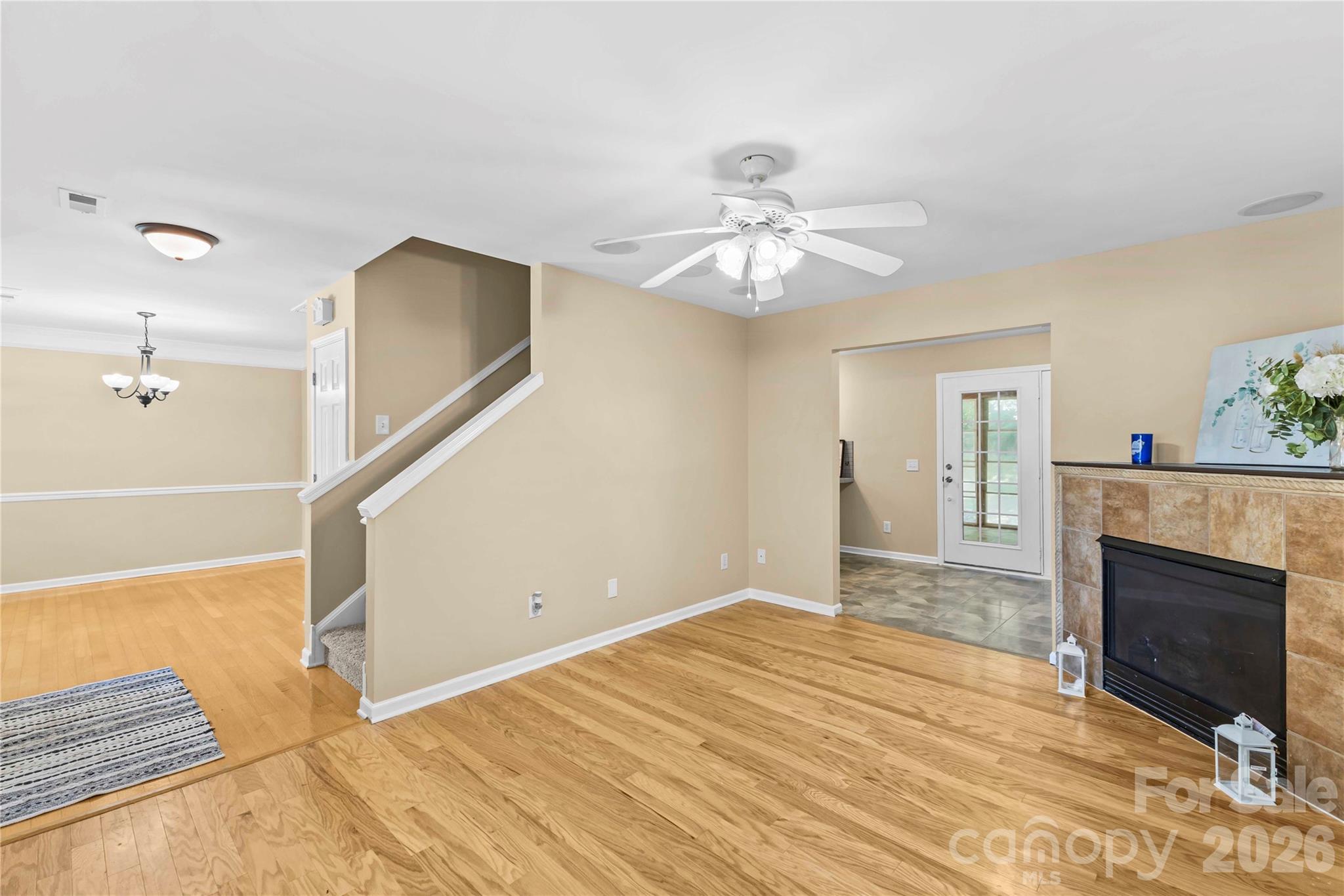 8119 Poplar Grove Circle Property Photo 6