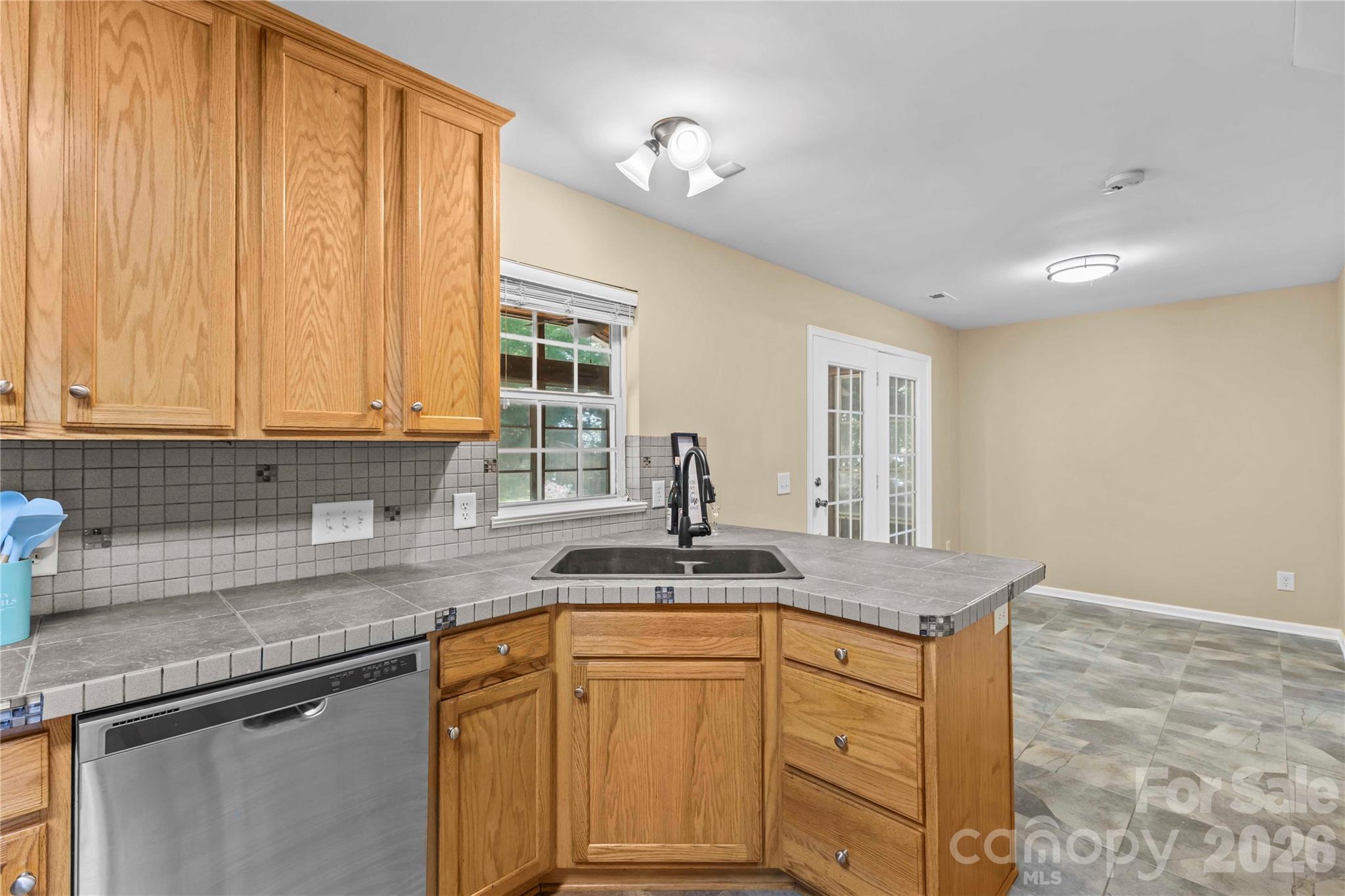 8119 Poplar Grove Circle Property Photo 12