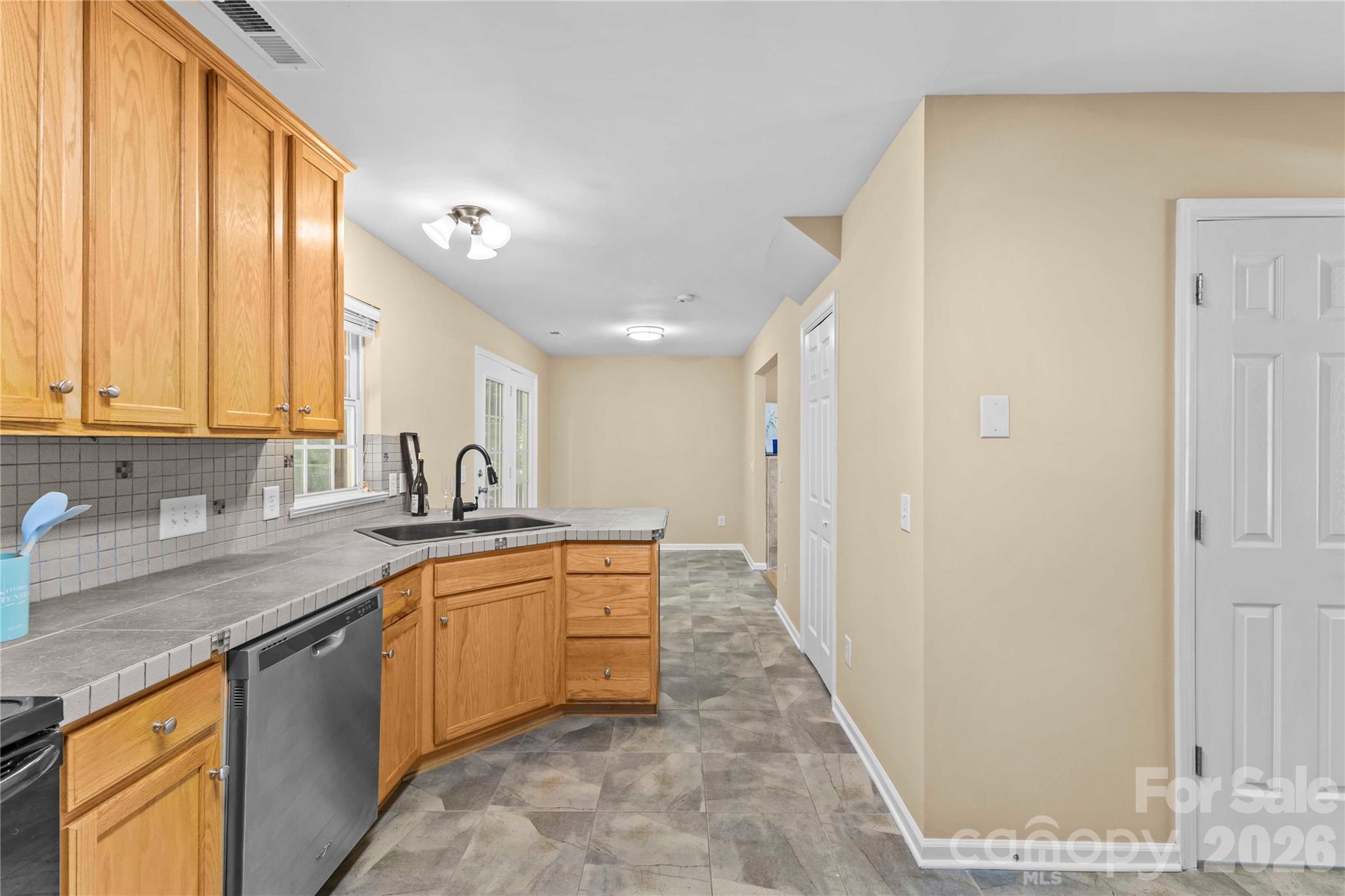 8119 Poplar Grove Circle Property Photo 15