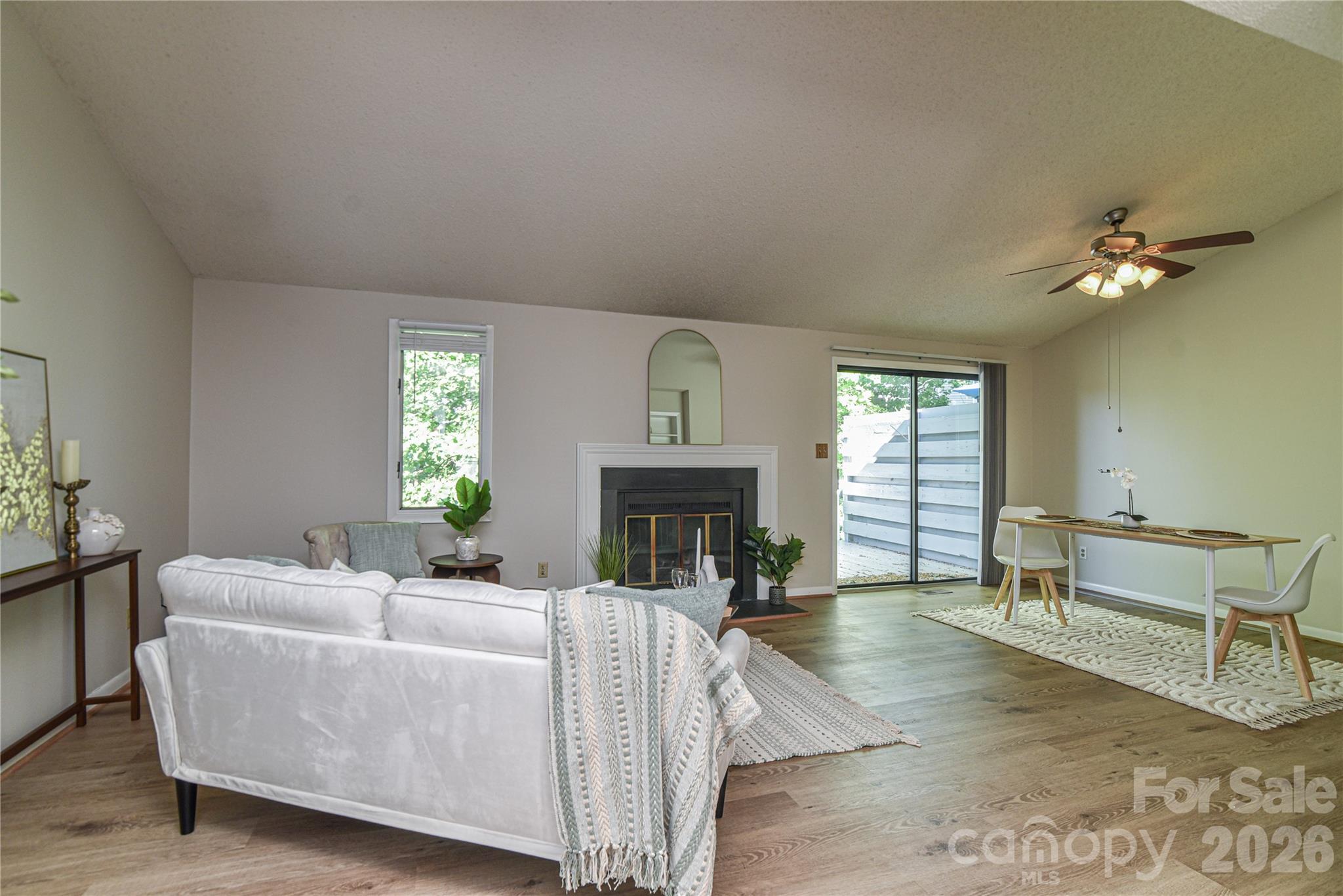 63 Hollybrook Drive Property Photo 5