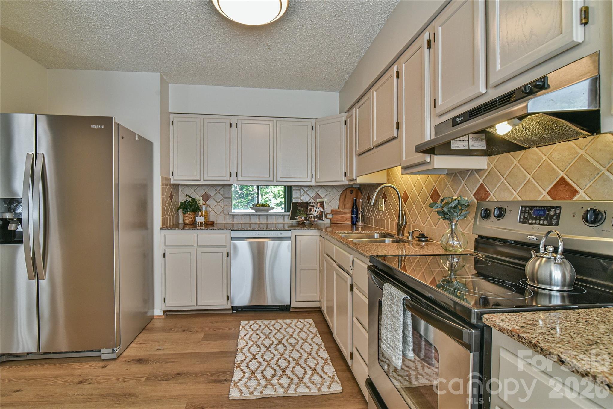 63 Hollybrook Drive Property Photo 9