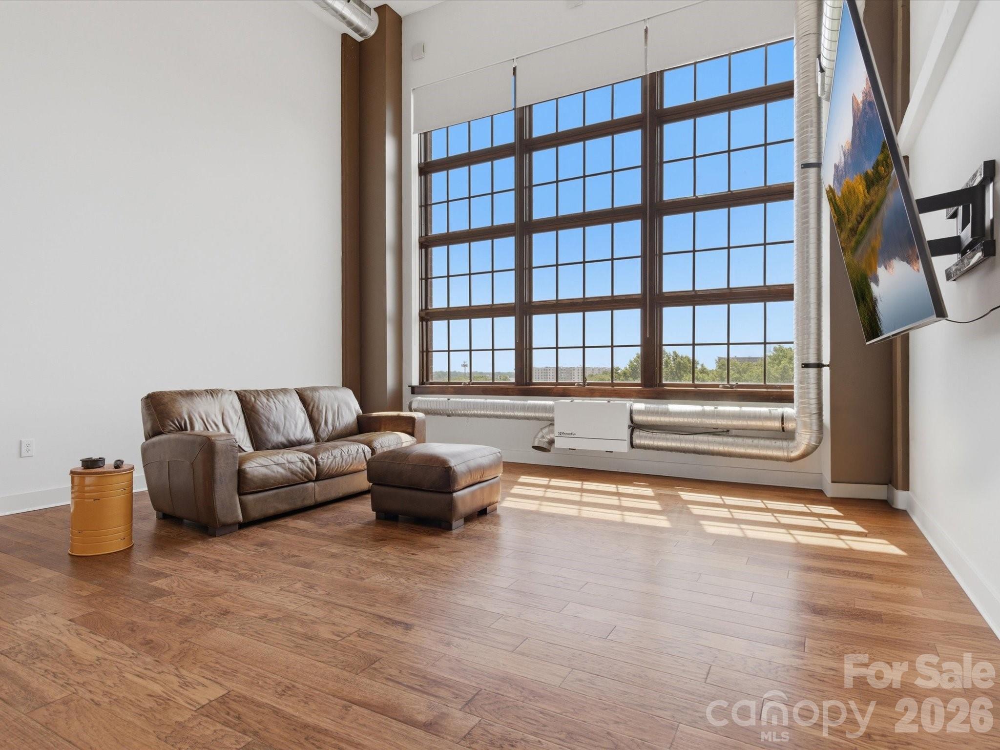 715 N Graham Street 502 Property Photo 8
