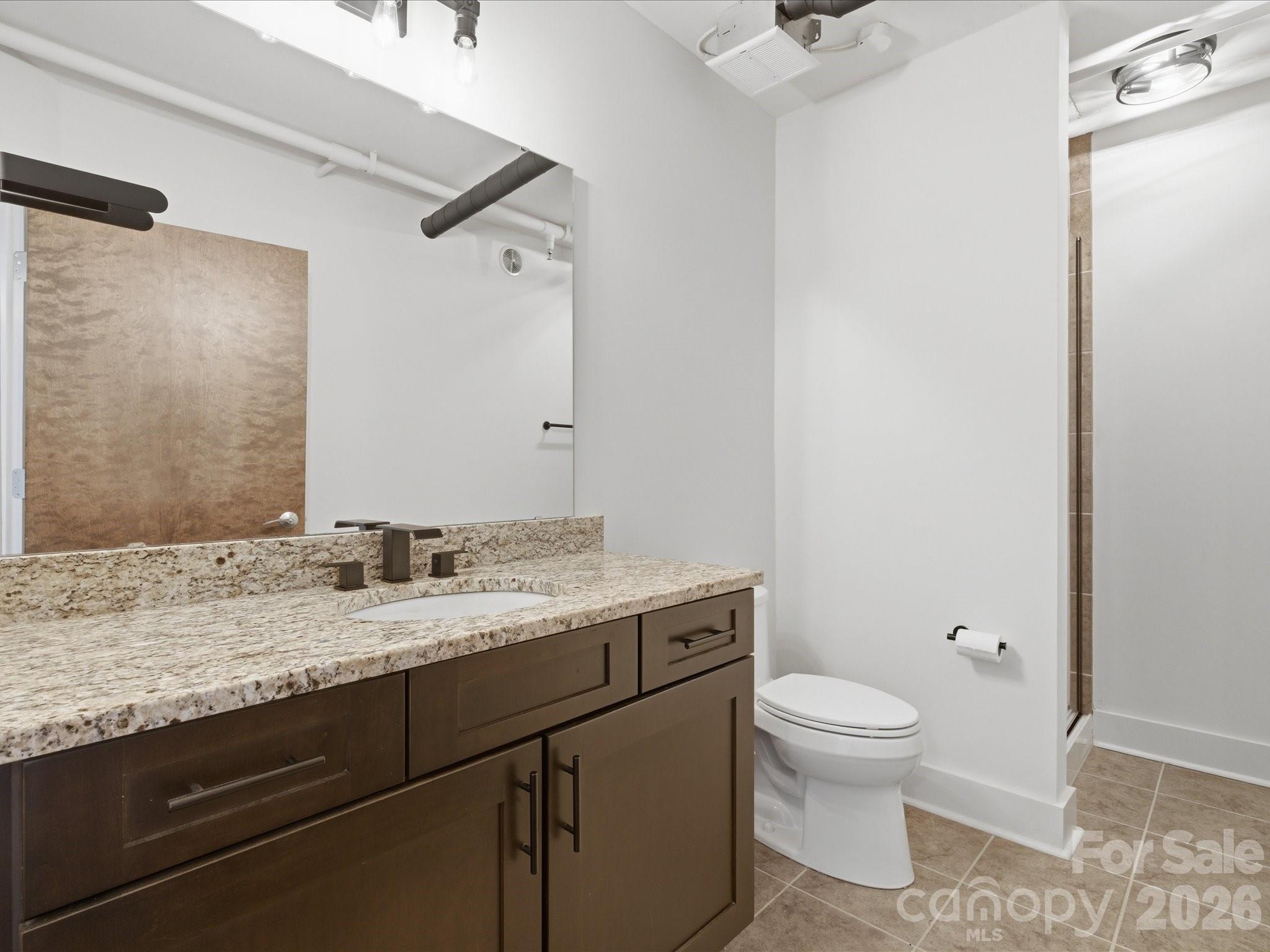 715 N Graham Street 502 Property Photo 15