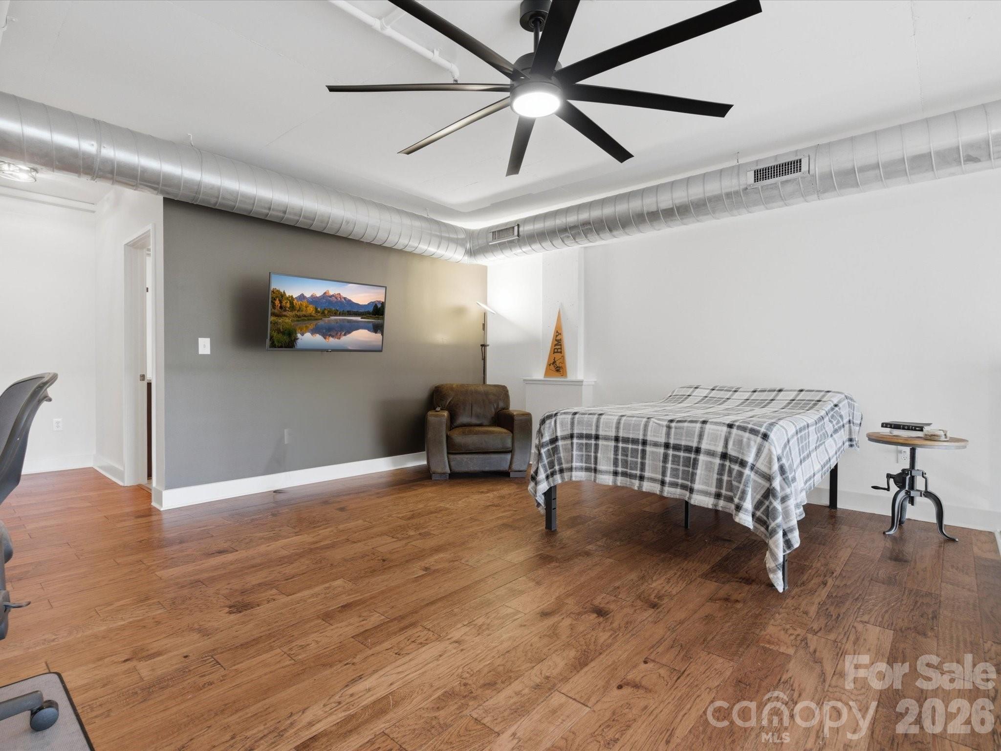 715 N Graham Street 502 Property Photo 18