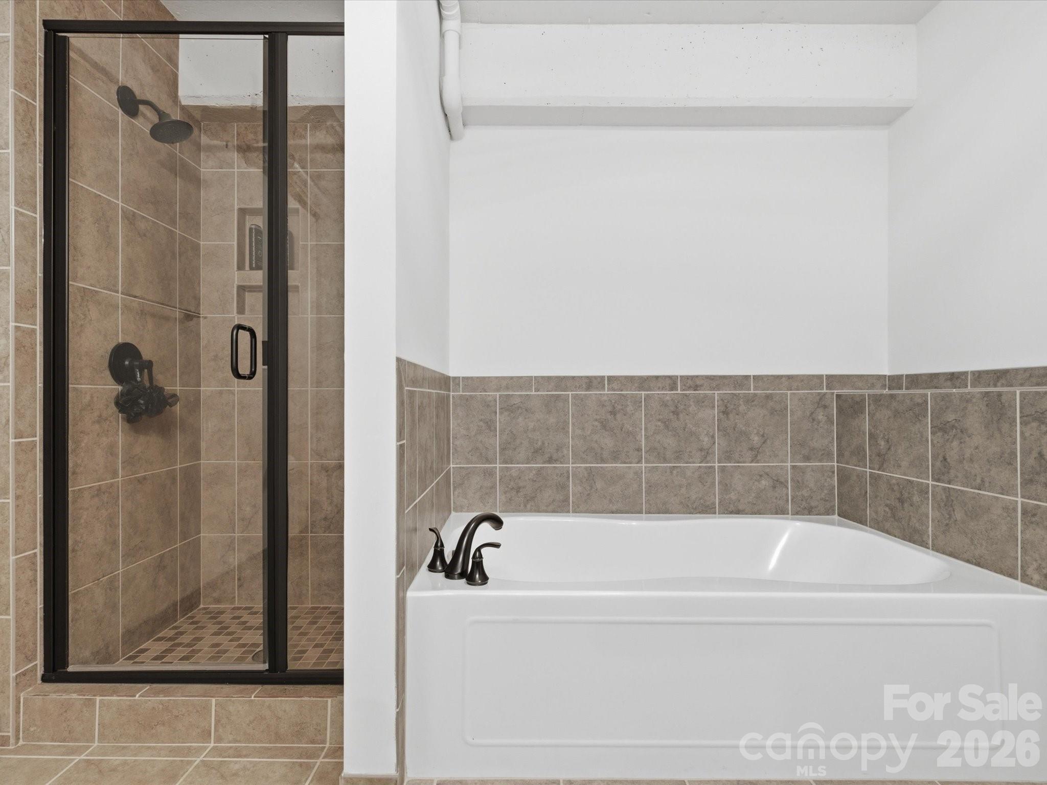 715 N Graham Street 502 Property Photo 21