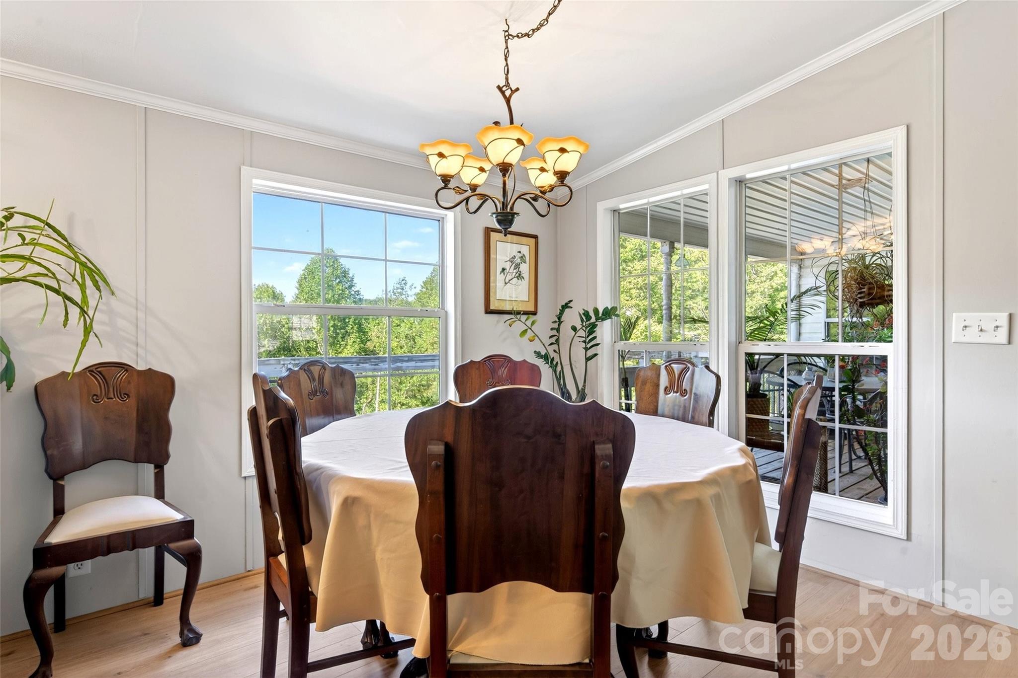298 Wolf Crossing Property Photo 13