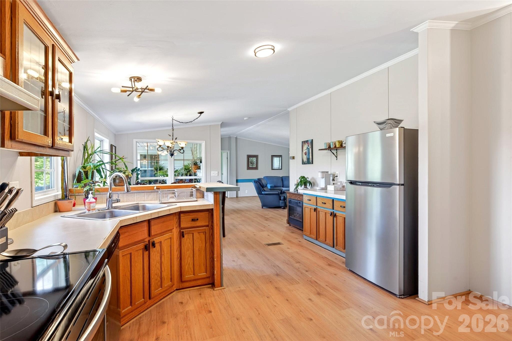 298 Wolf Crossing Property Photo 20