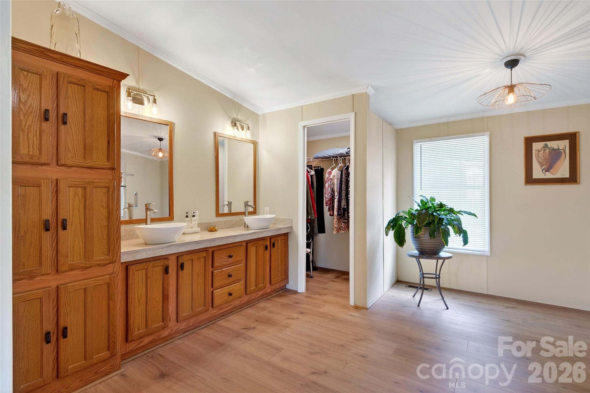 298 Wolf Crossing Property Photo 25