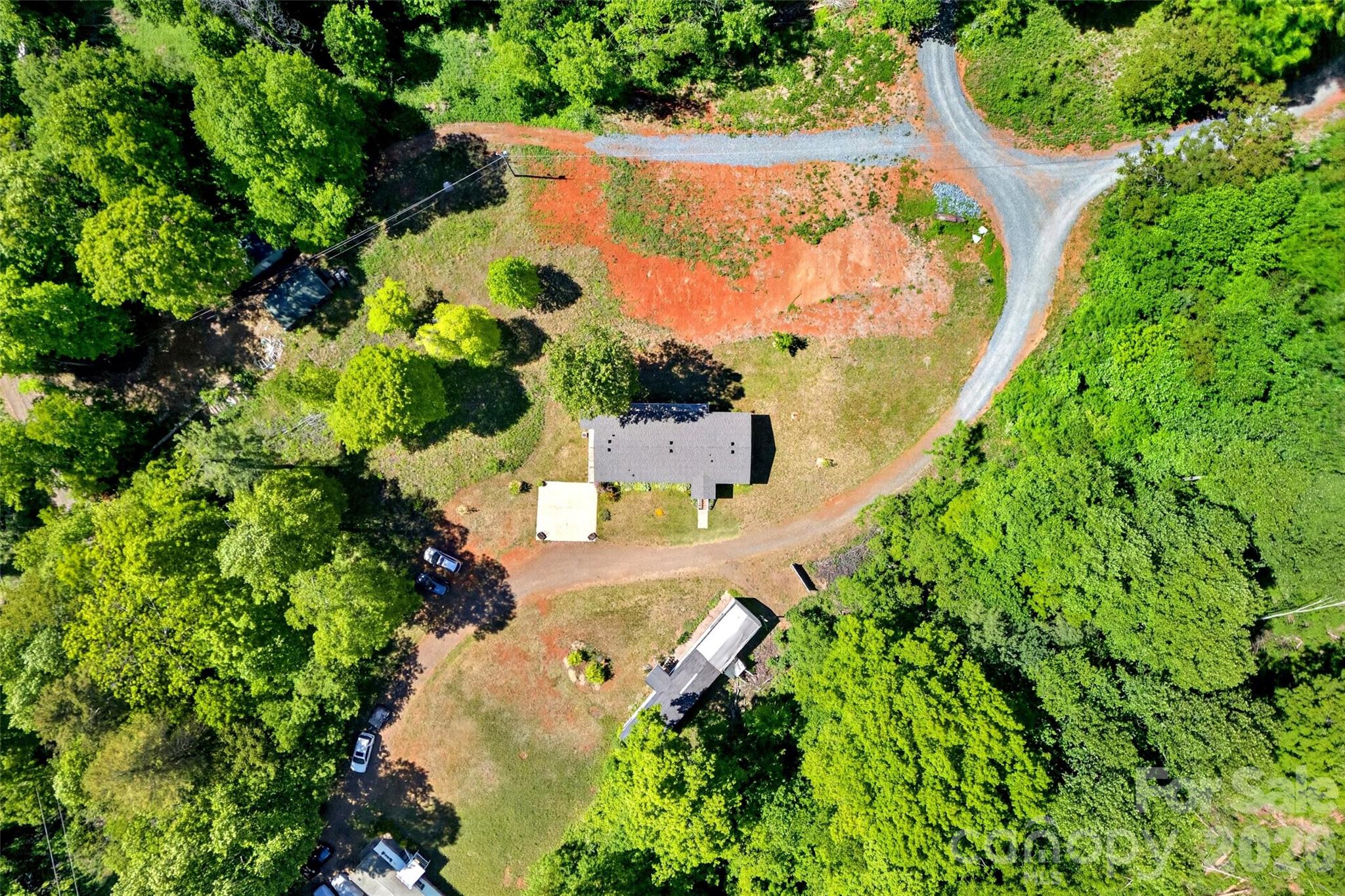 298 Wolf Crossing Property Photo 44