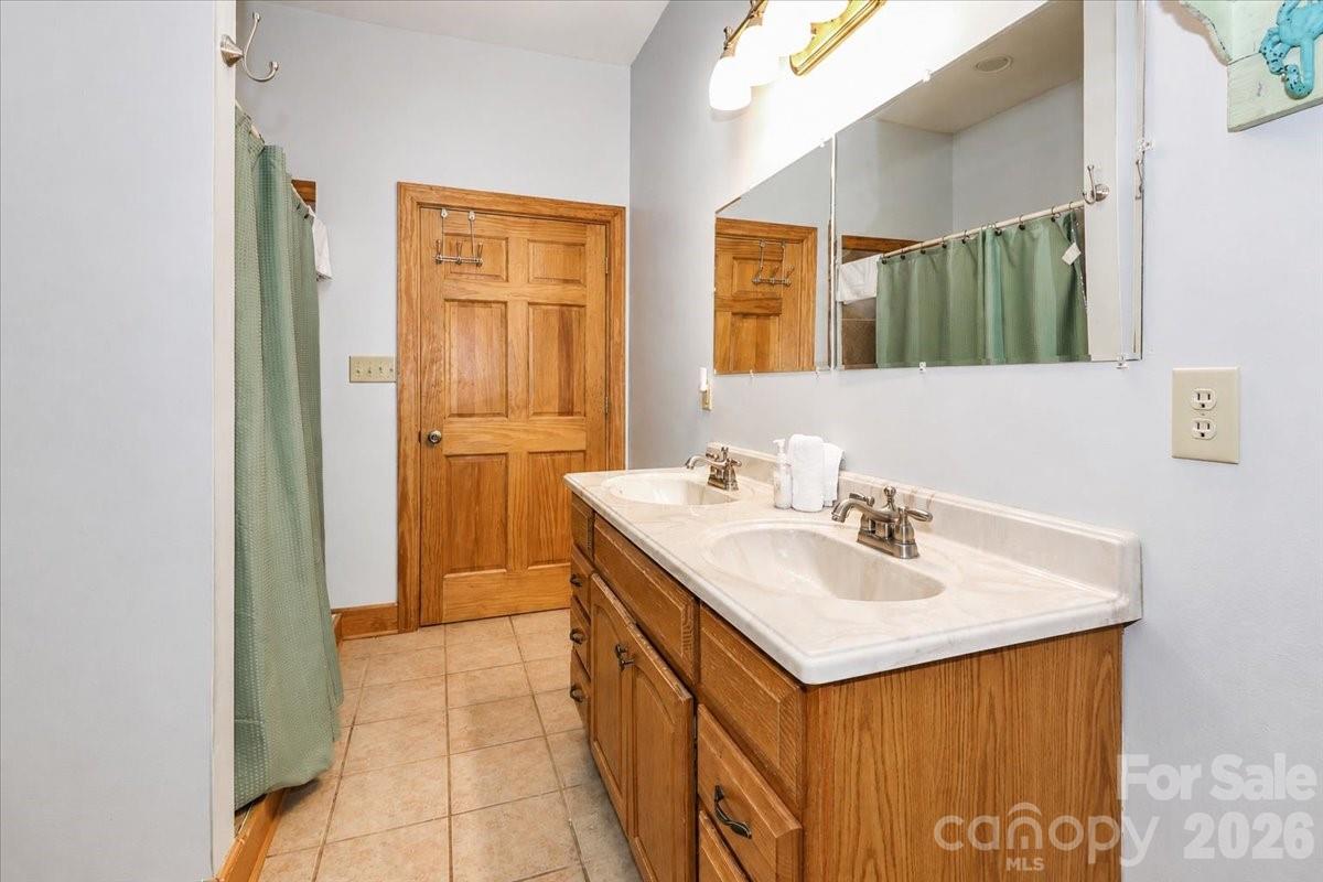 113 Tinker Place Property Photo 27