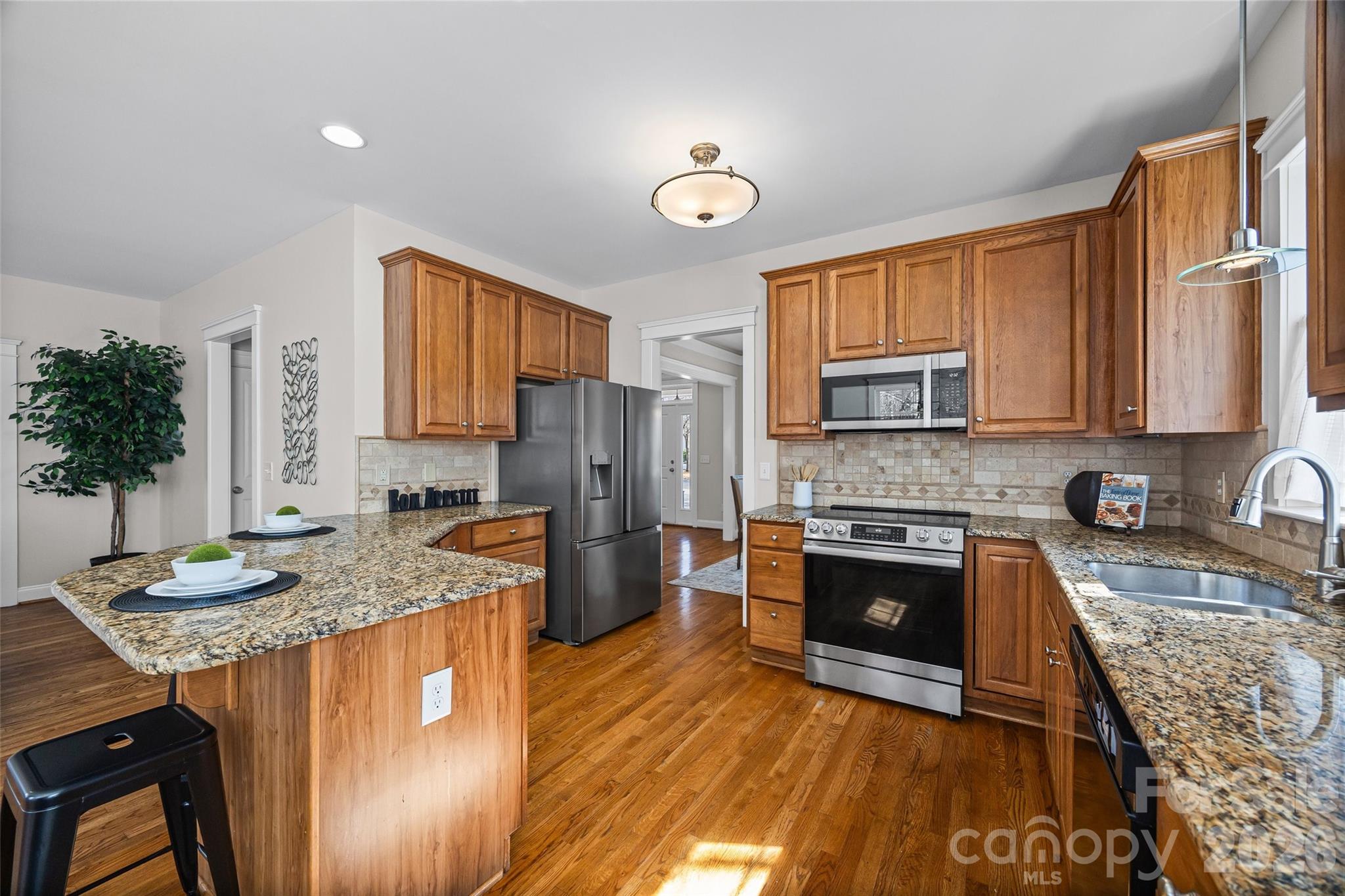 1039 Hunters Run Drive Property Photo 10