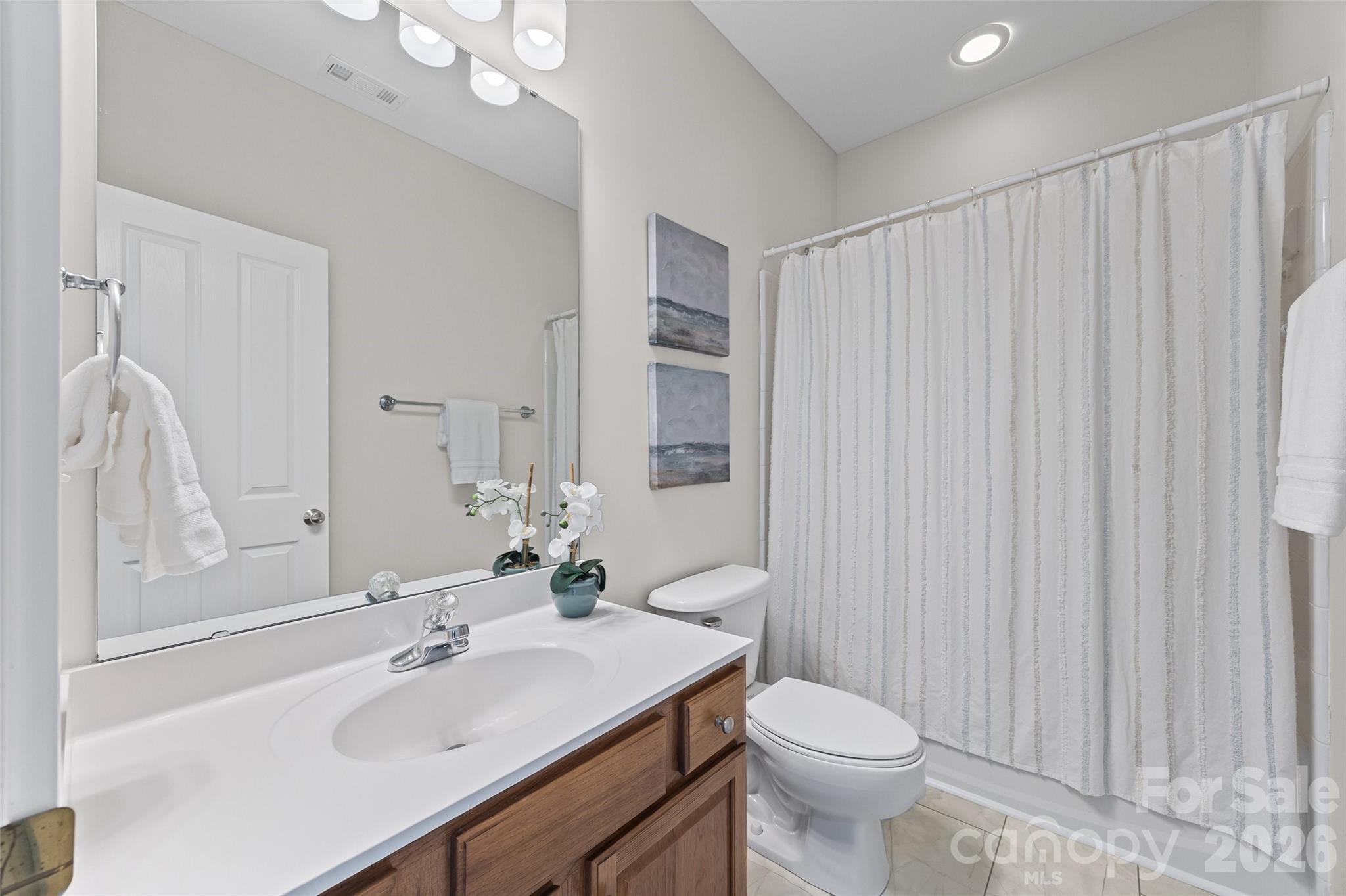 1039 Hunters Run Drive Property Photo 16