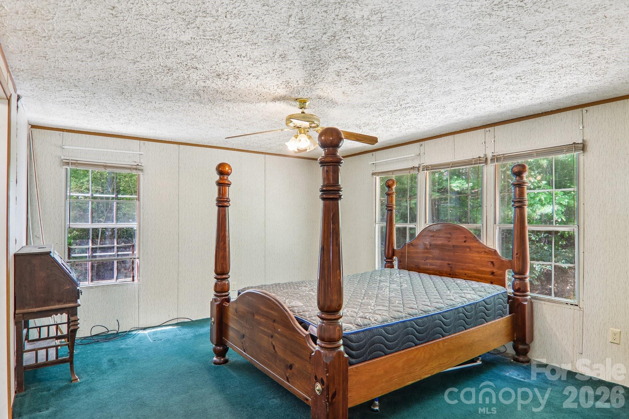 125 Cove Creek Drive Property Photo 10