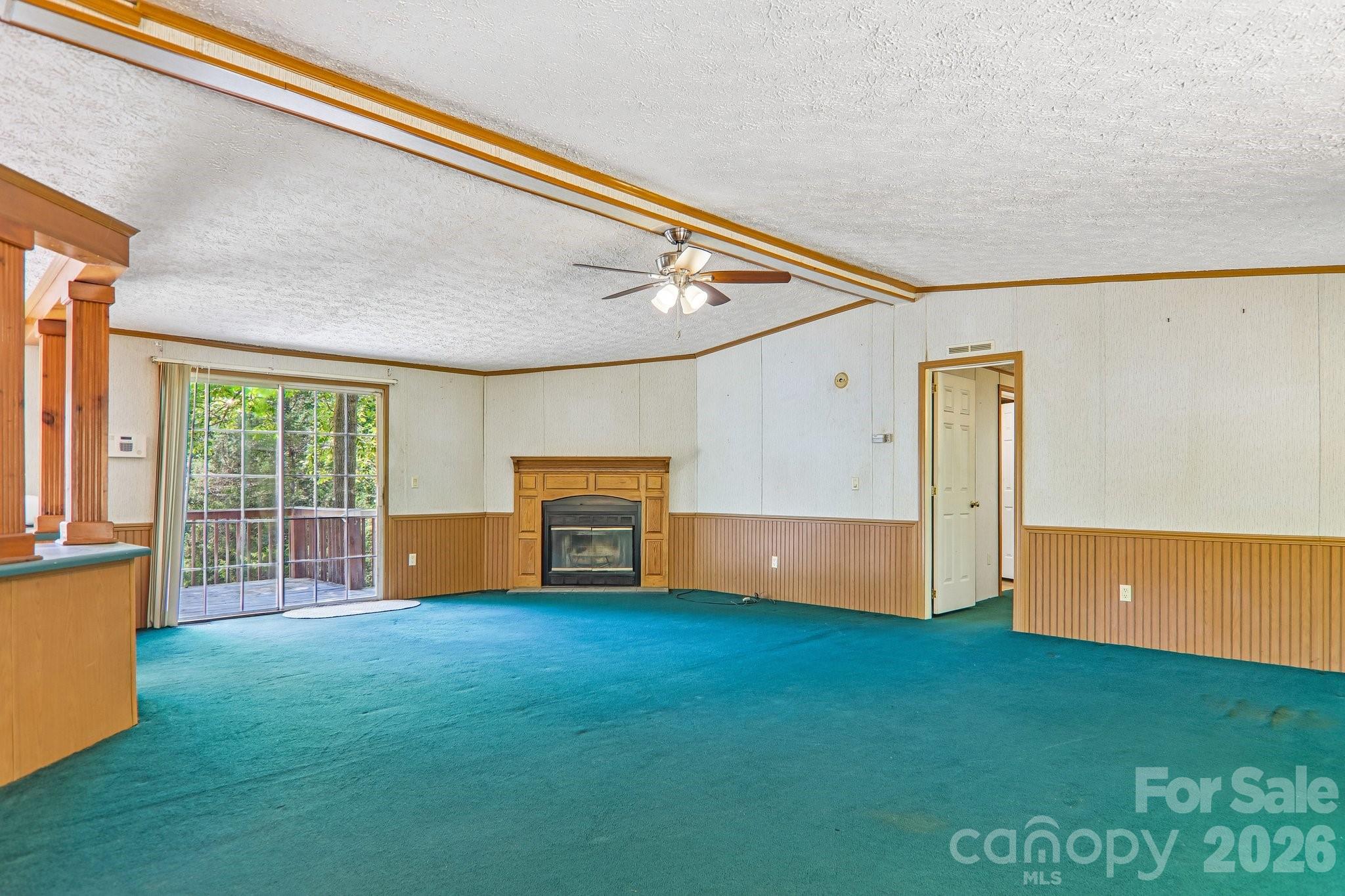 125 Cove Creek Drive Property Photo 14