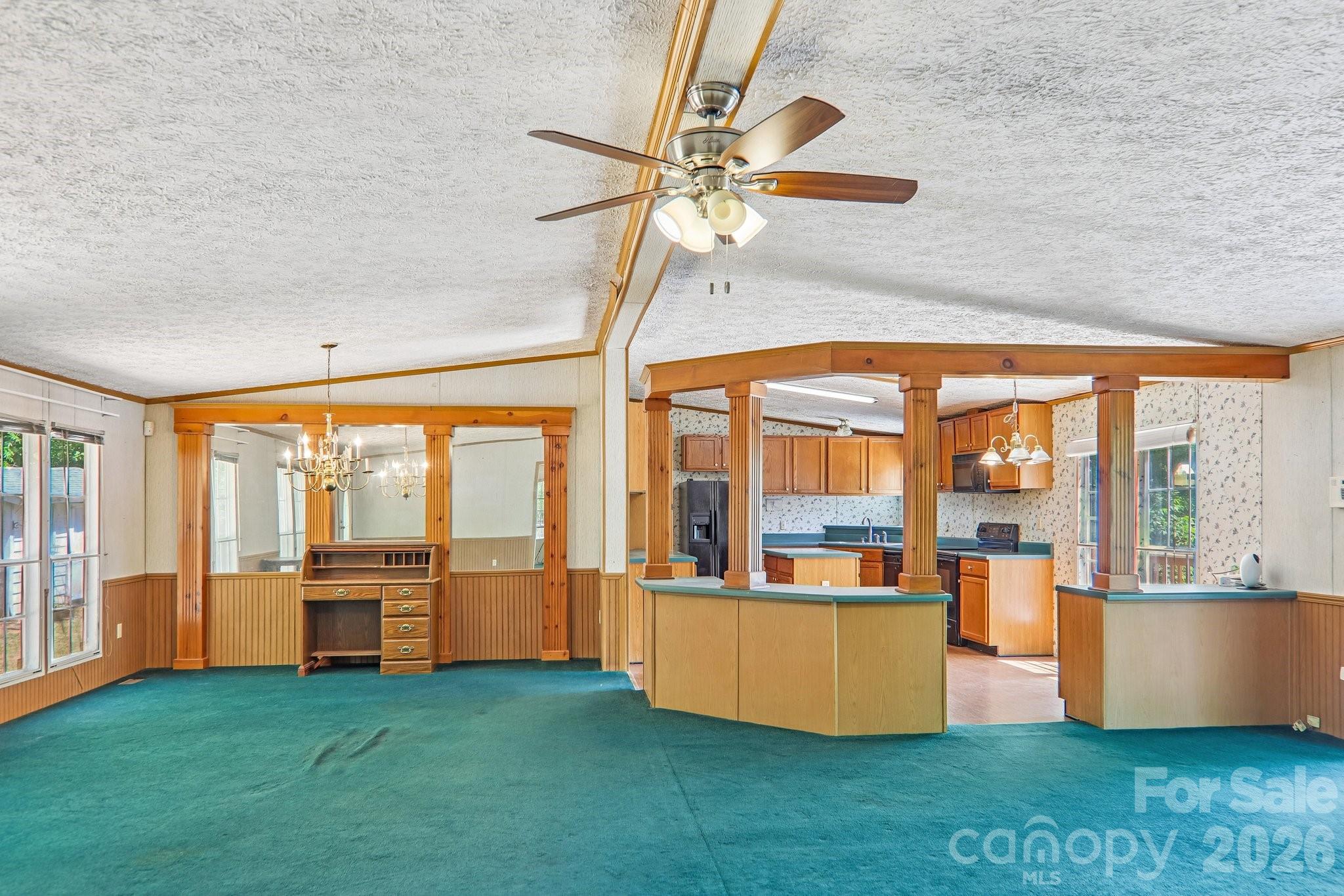 125 Cove Creek Drive Property Photo 17