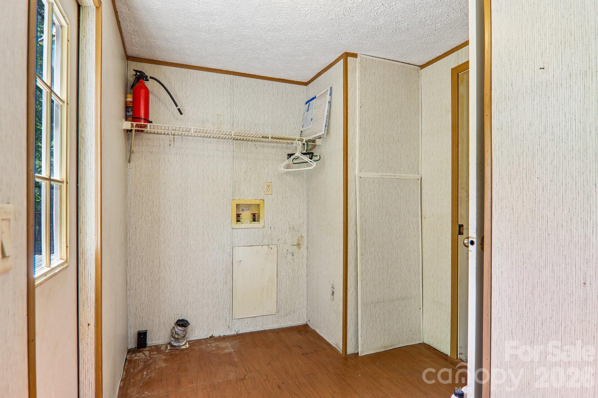 125 Cove Creek Drive Property Photo 30