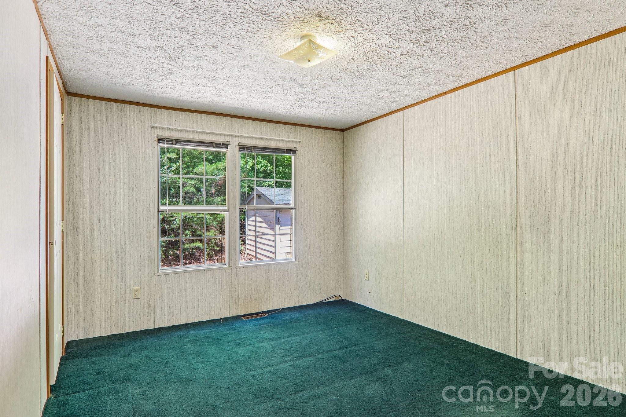 125 Cove Creek Drive Property Photo 31
