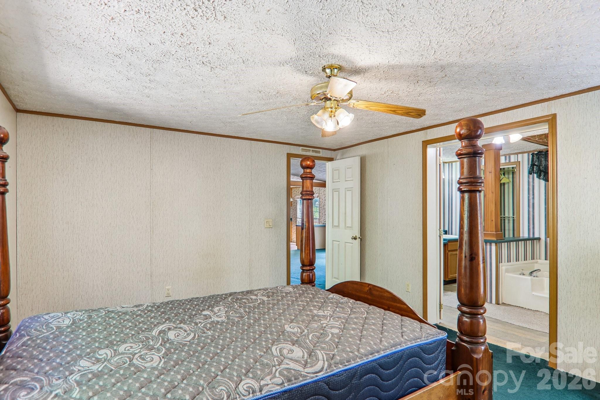 125 Cove Creek Drive Property Photo 38