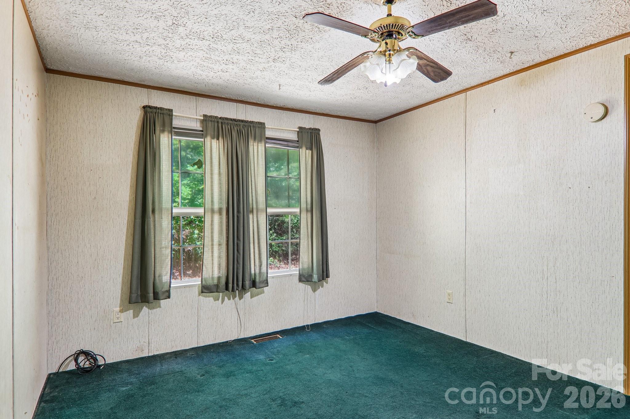 125 Cove Creek Drive Property Photo 43