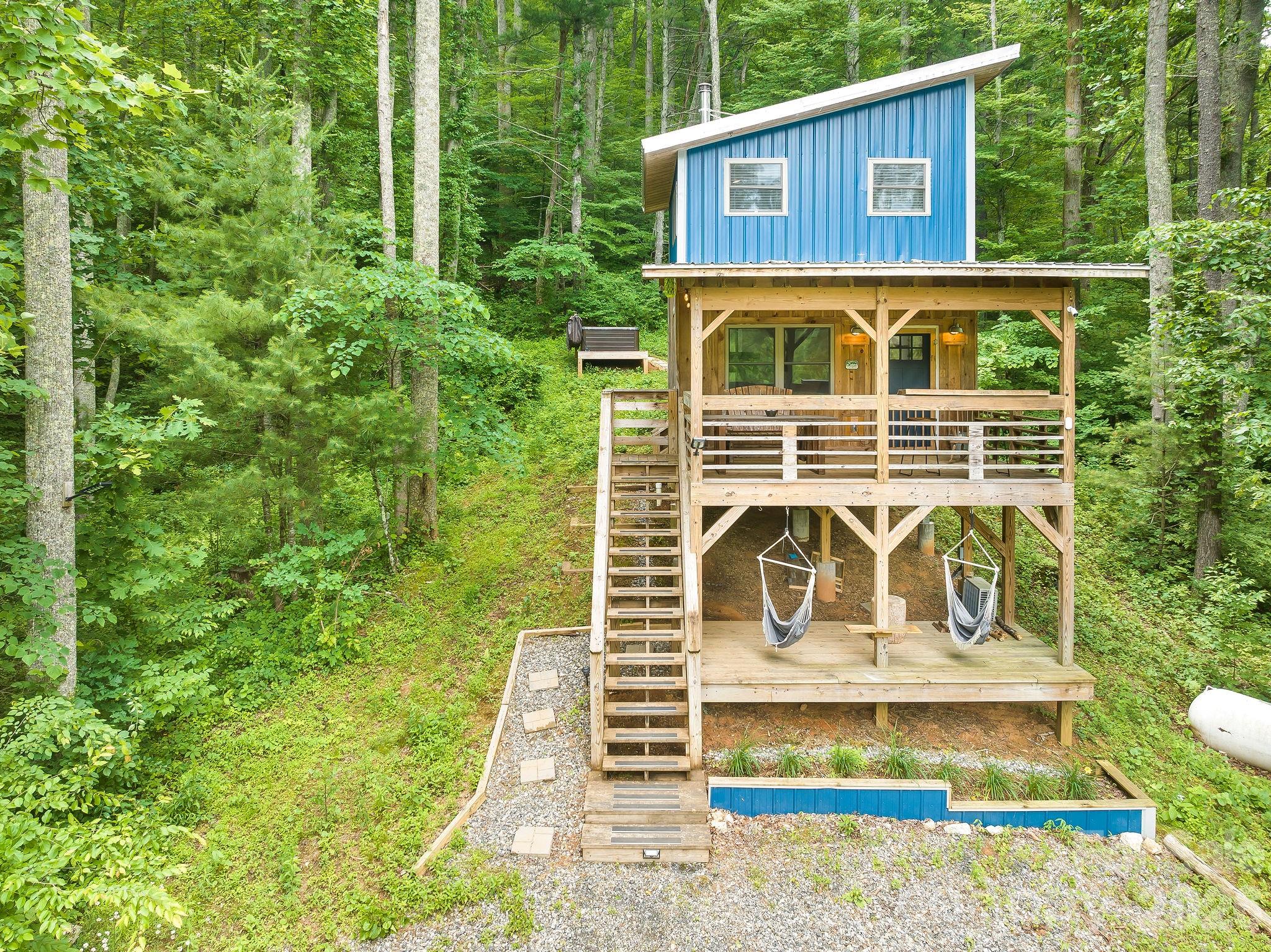 2504 Upper Paw Paw Road Property Photo 1