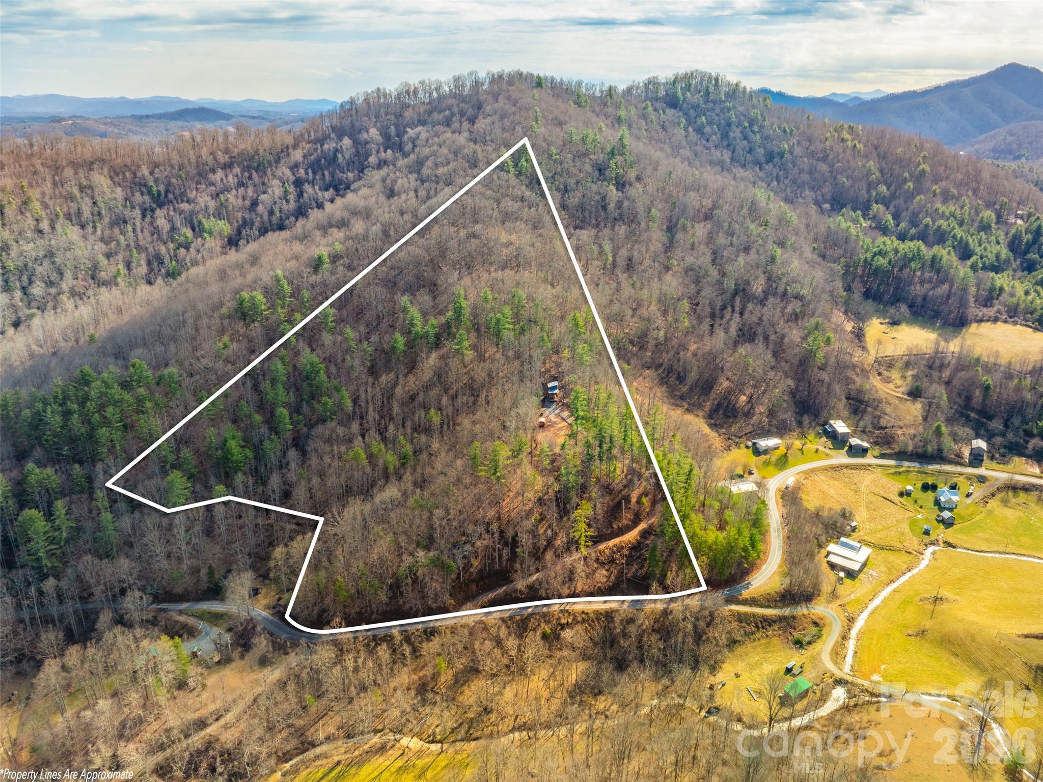 2504 Upper Paw Paw Road Property Photo 1
